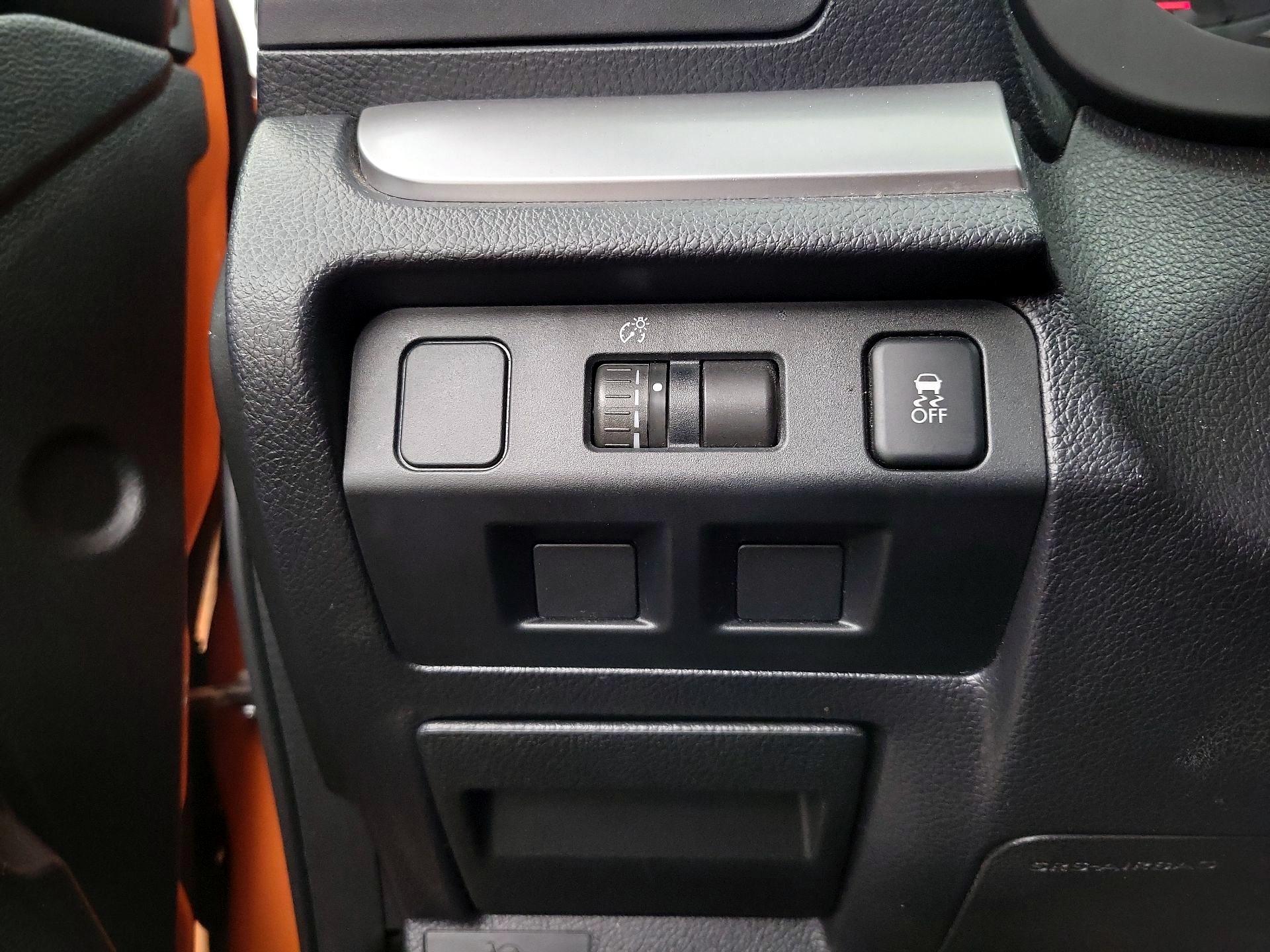 Thumbnail: 2014 Subaru XV Crosstrek - 13