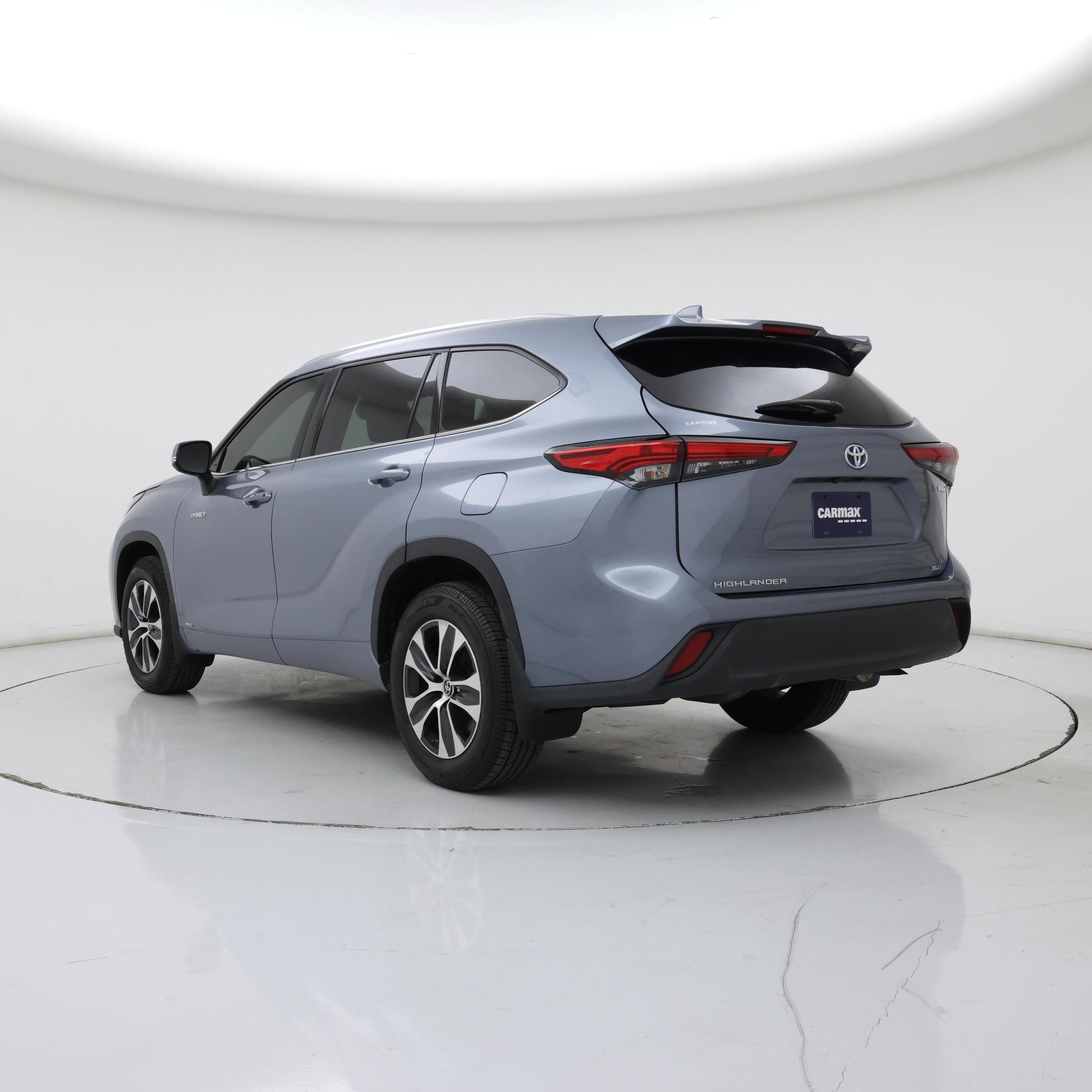 Thumbnail: 2021 Toyota Highlander - 2
