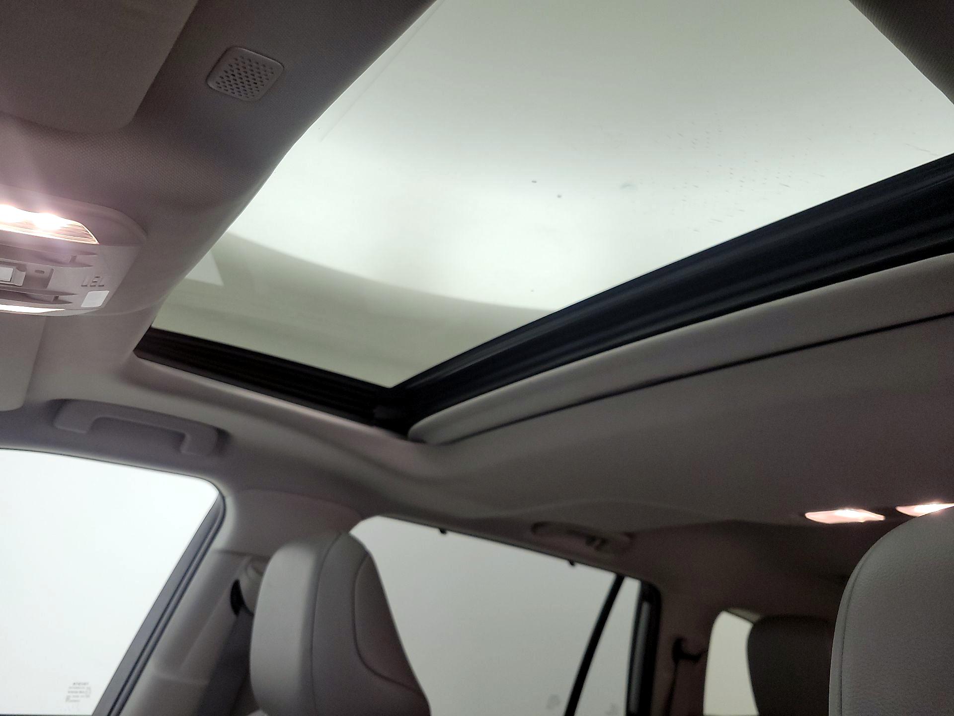 Thumbnail: 2021 Toyota Highlander - 19