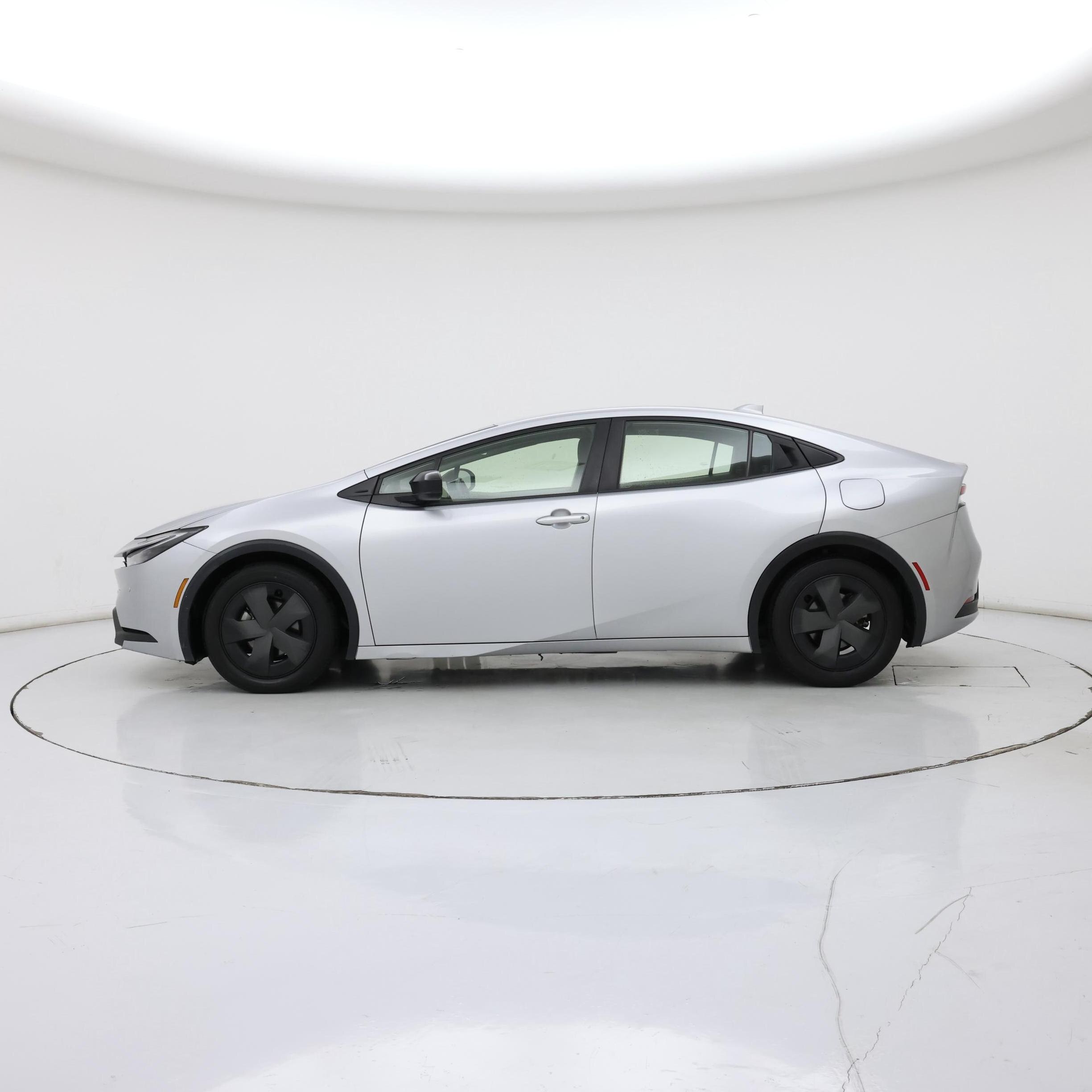 Thumbnail: 2023 Toyota Prius - 3