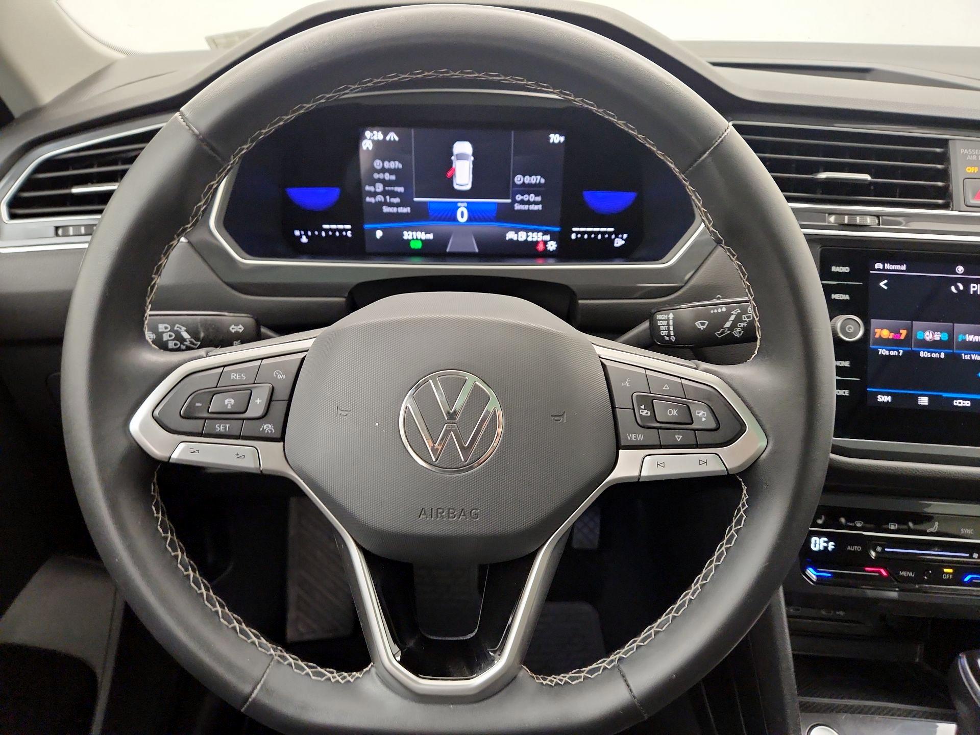 Thumbnail: 2023 Volkswagen Tiguan - 10
