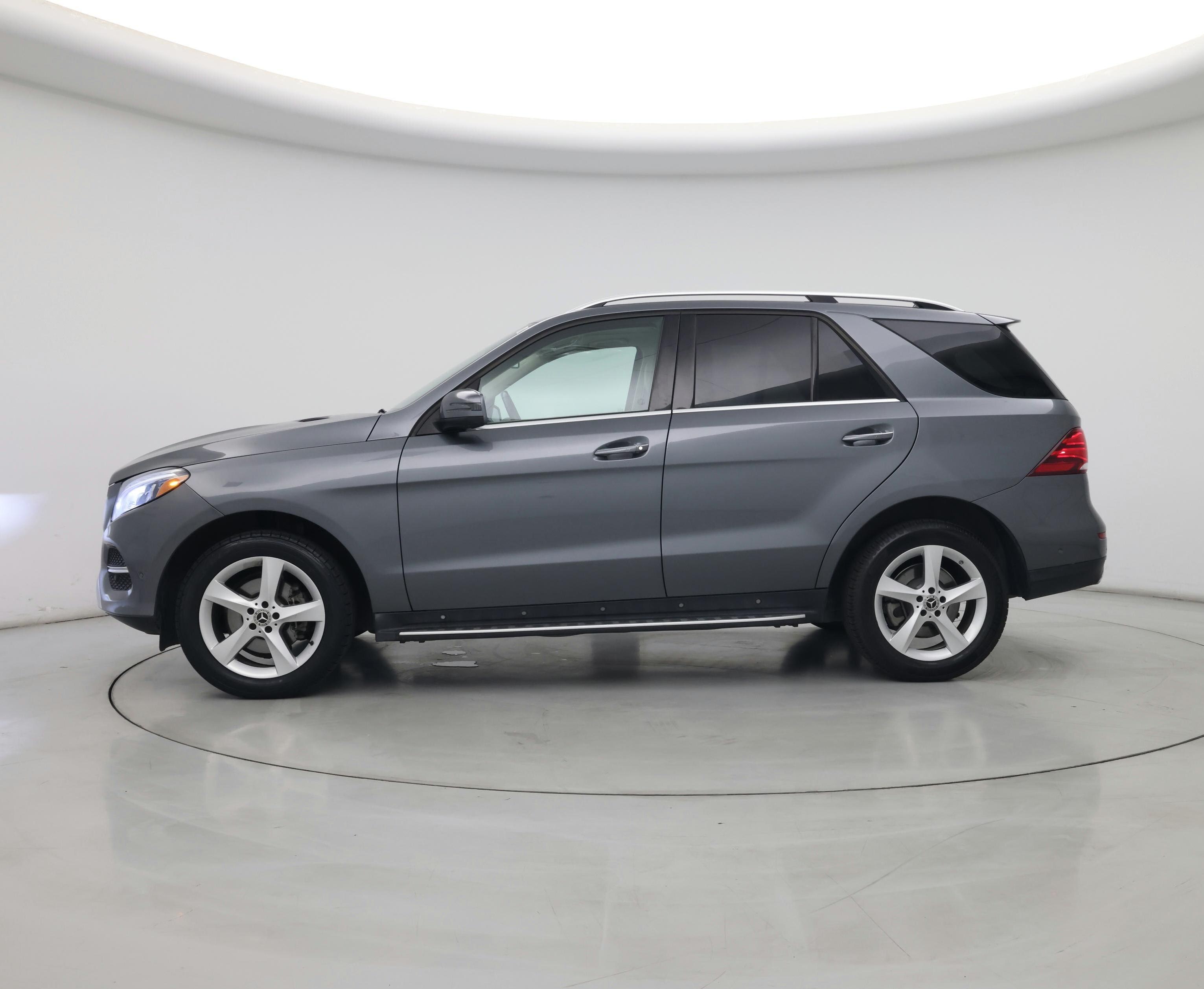 Thumbnail: 2018 Mercedes-Benz GLE - 3
