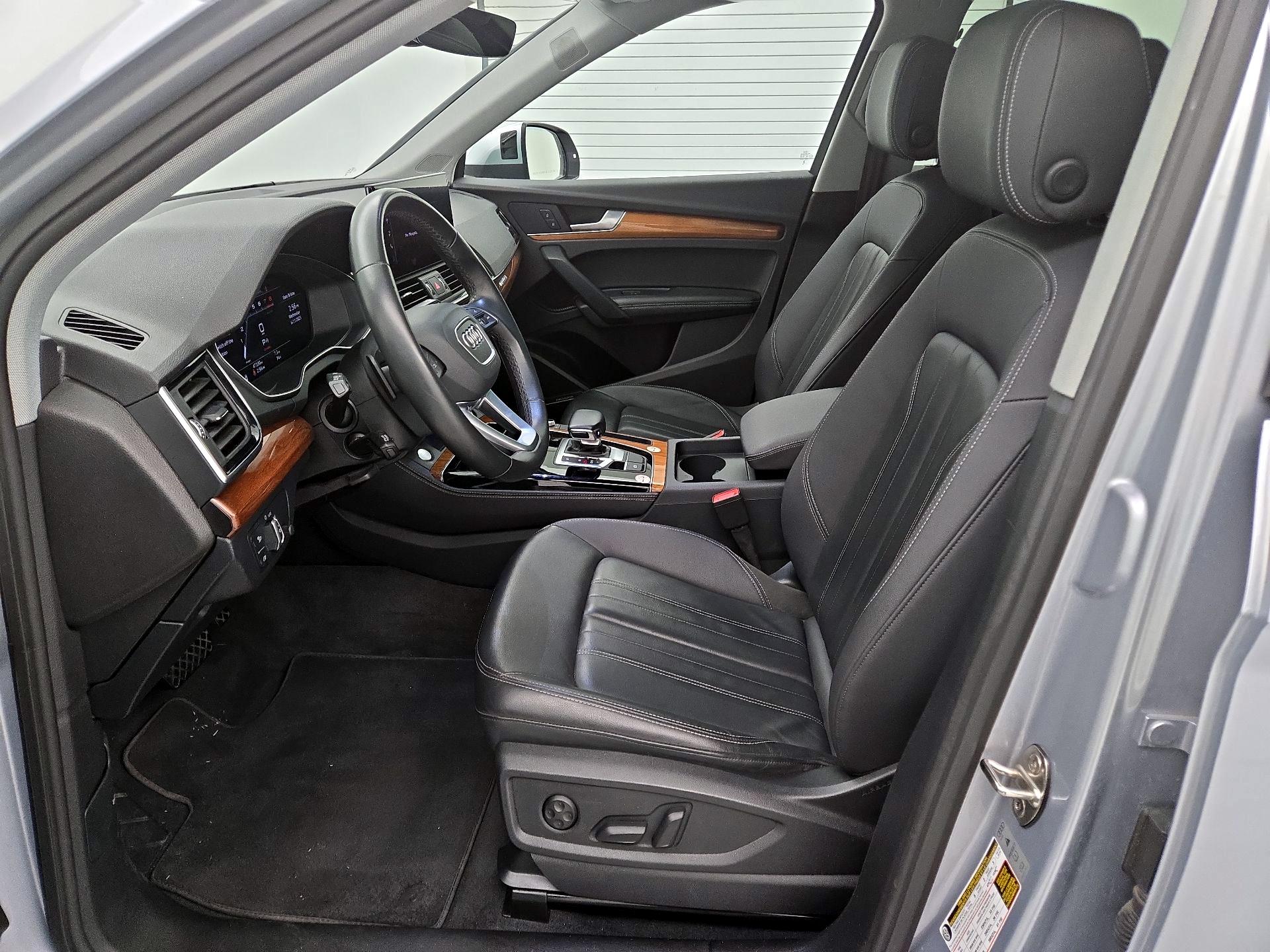 Thumbnail: 2023 Audi Q5 - 11