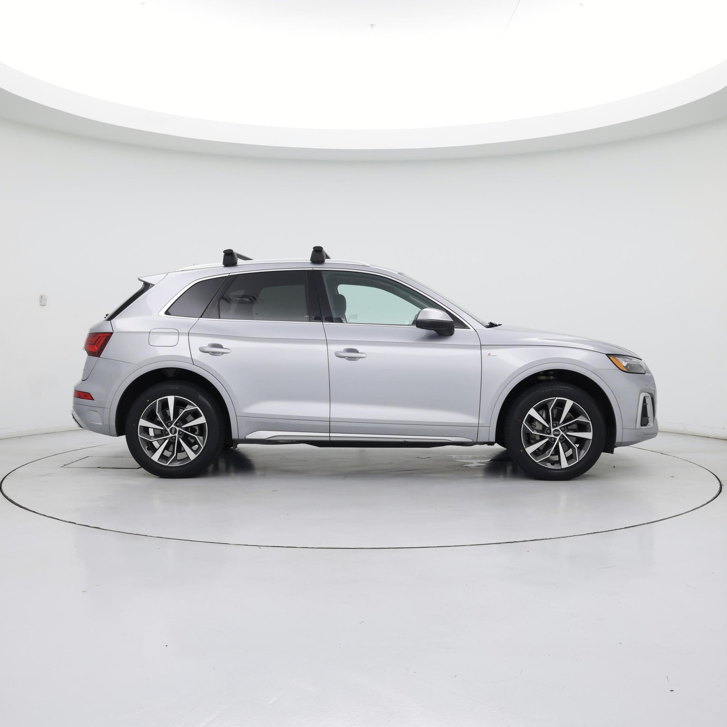 Thumbnail: 2023 Audi Q5 - 7