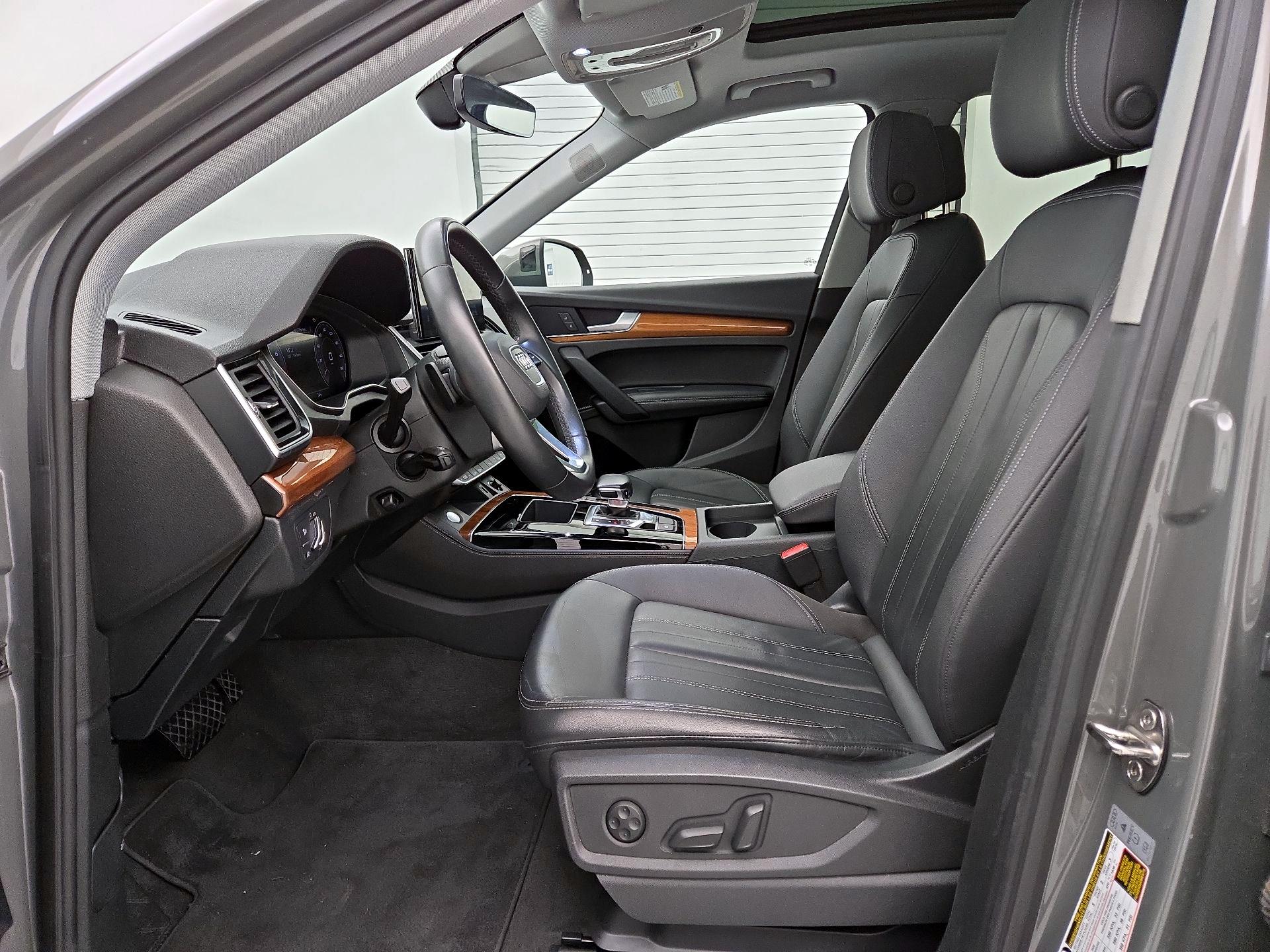 Thumbnail: 2023 Audi Q5 - 11
