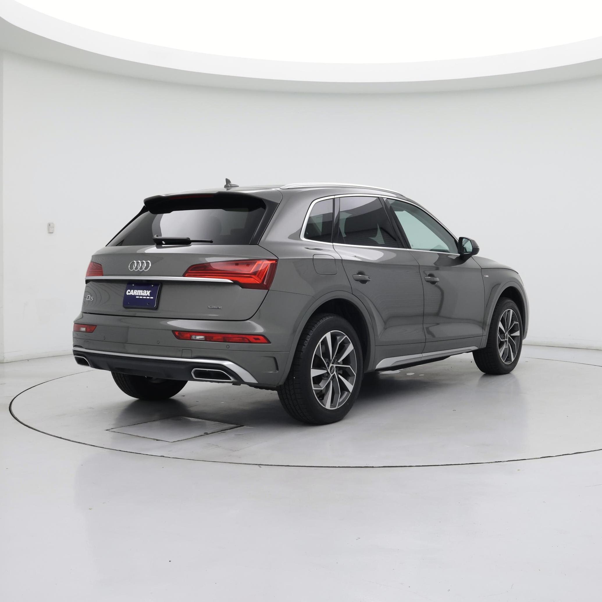 Thumbnail: 2023 Audi Q5 - 8