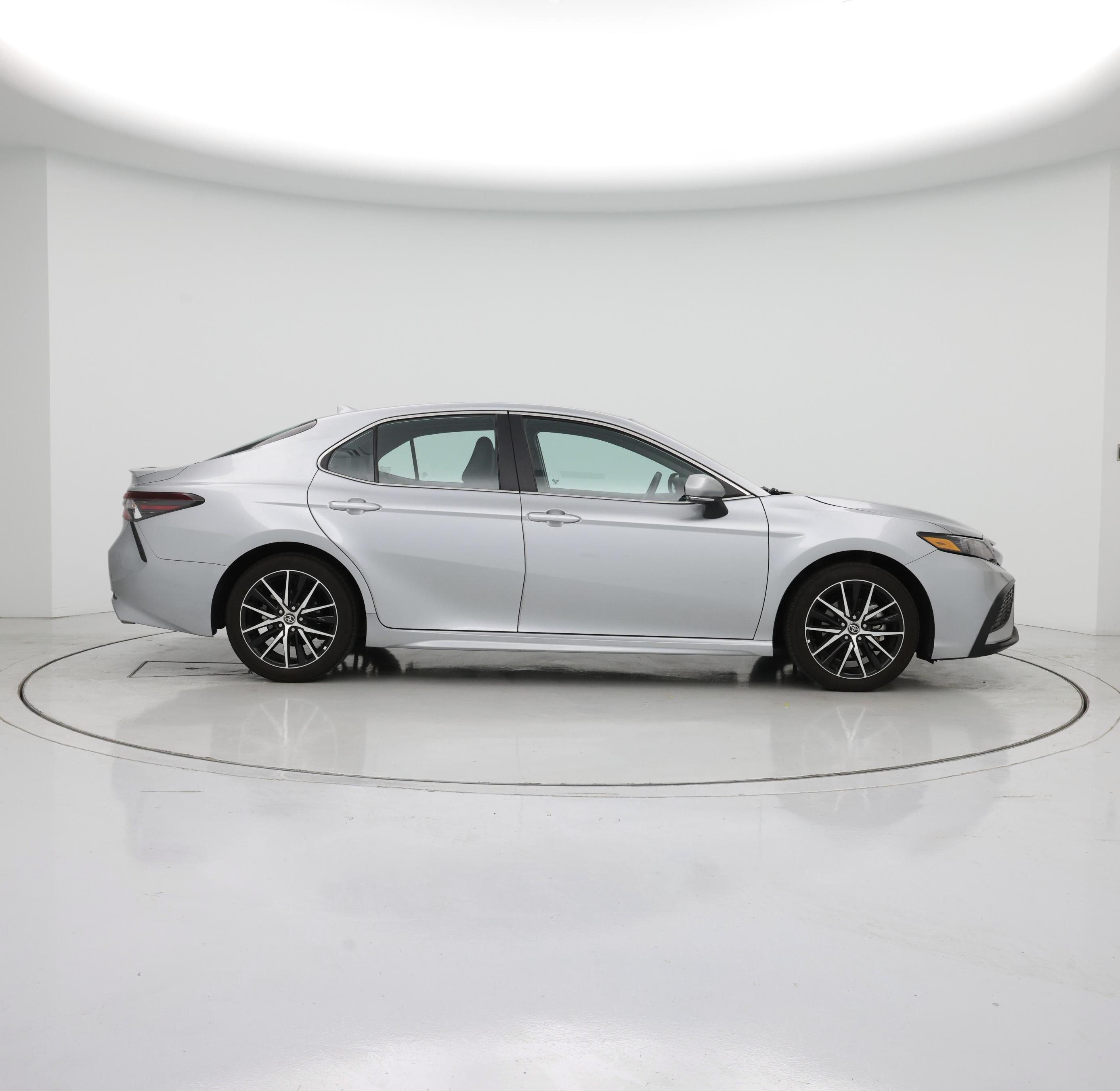 Thumbnail: 2023 Toyota Camry - 7