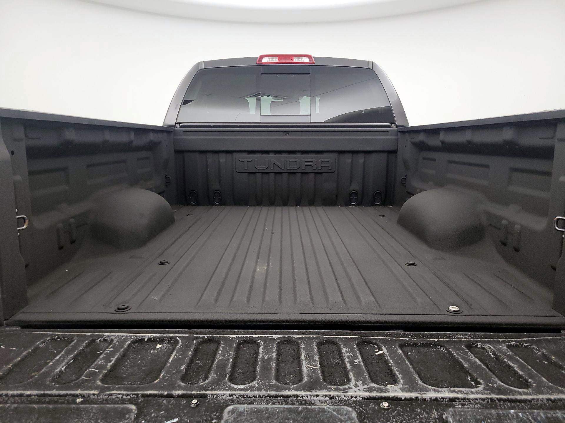 Thumbnail: 2018 Toyota Tundra - 20