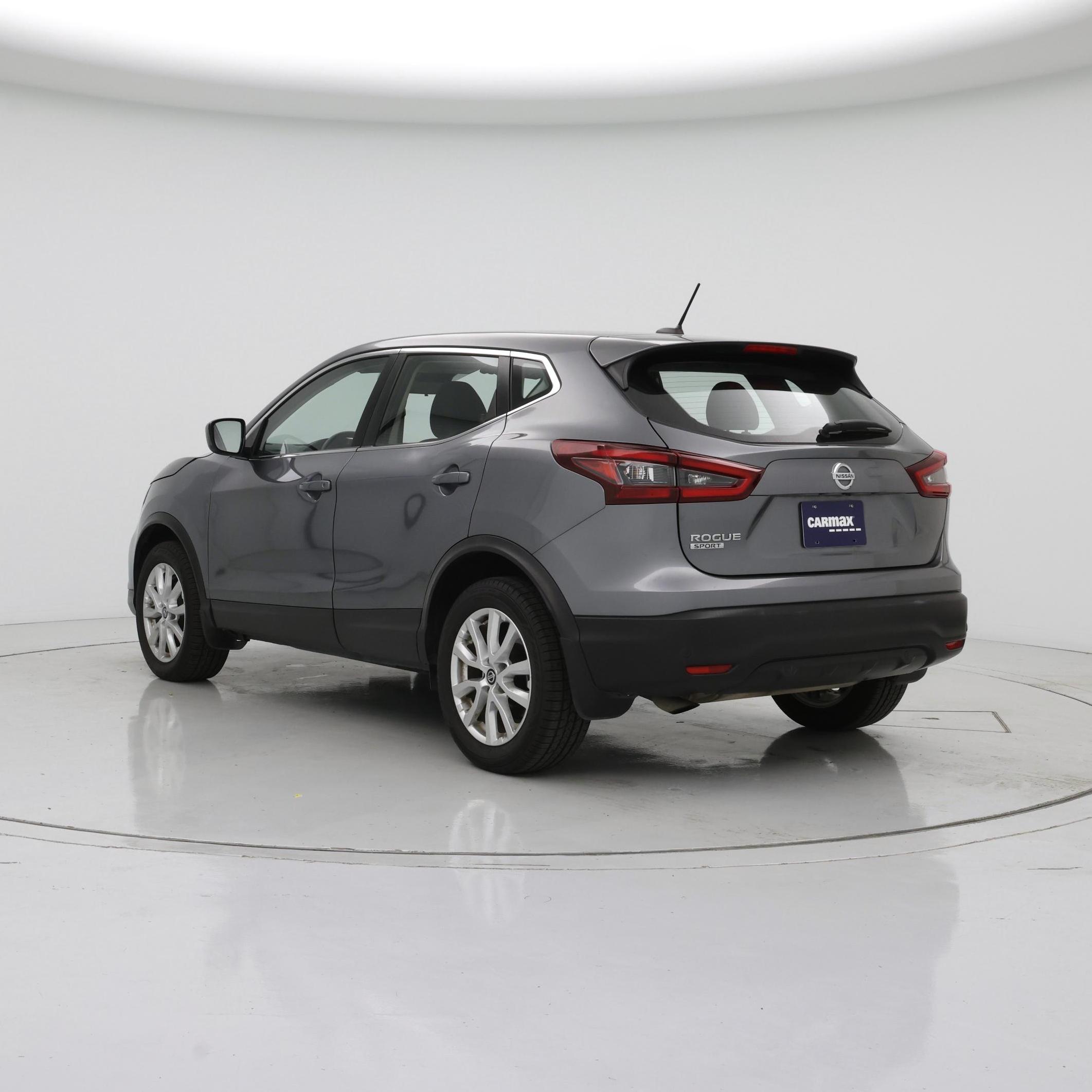 Thumbnail: 2021 Nissan Rogue Sport - 2