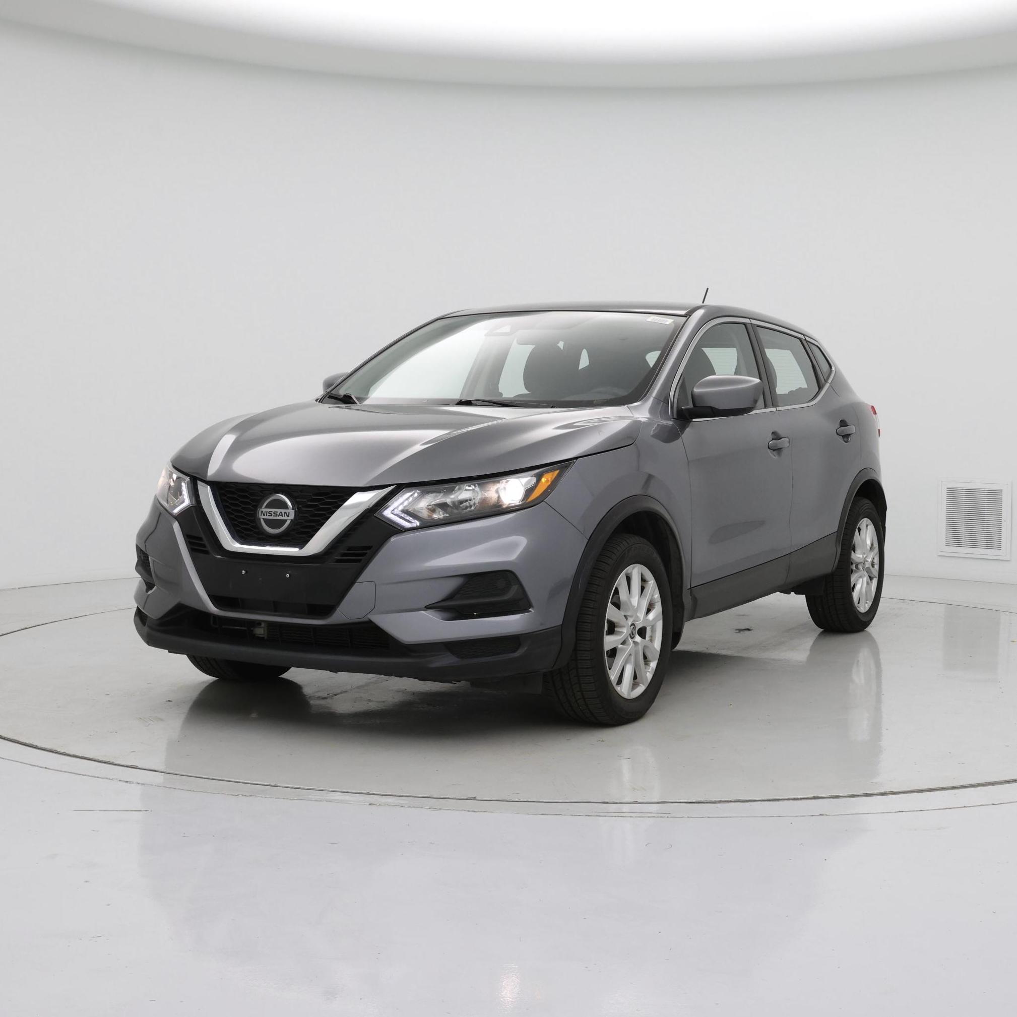 Thumbnail: 2021 Nissan Rogue Sport - 4