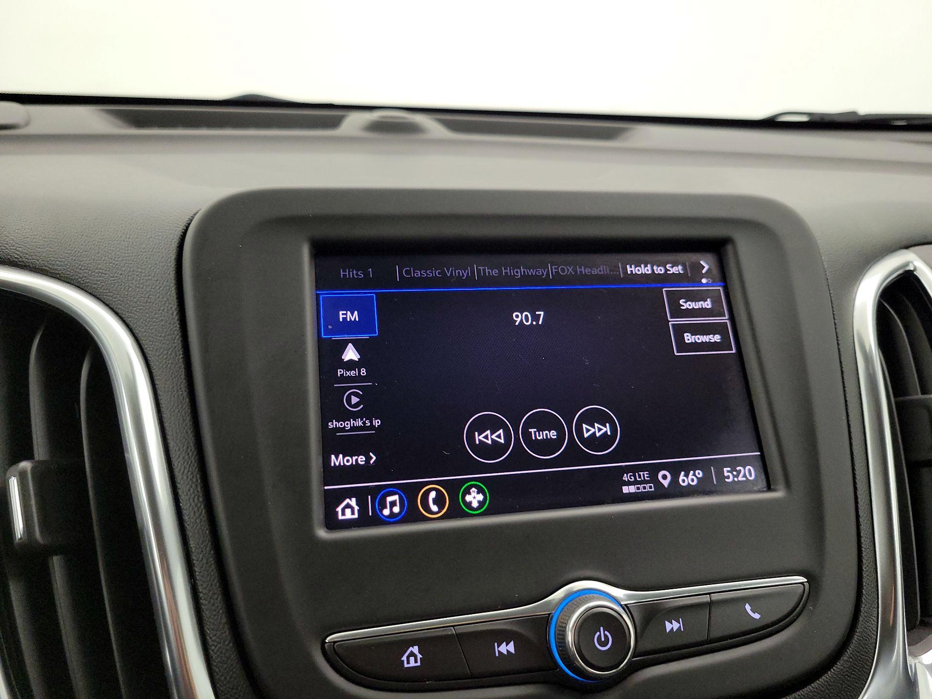 Thumbnail: 2022 Chevrolet Equinox - 15