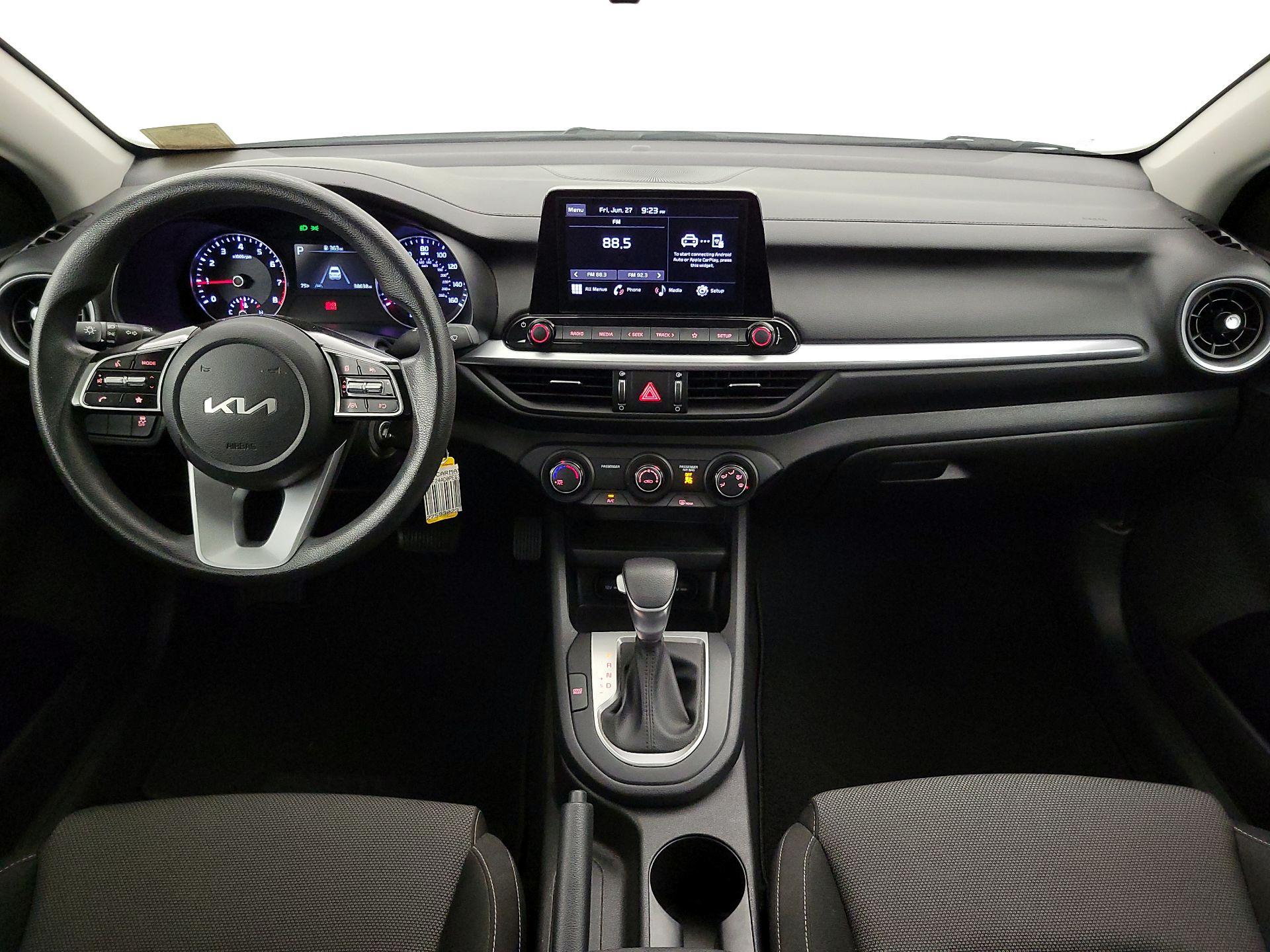 Thumbnail: 2023 Kia Forte - 9
