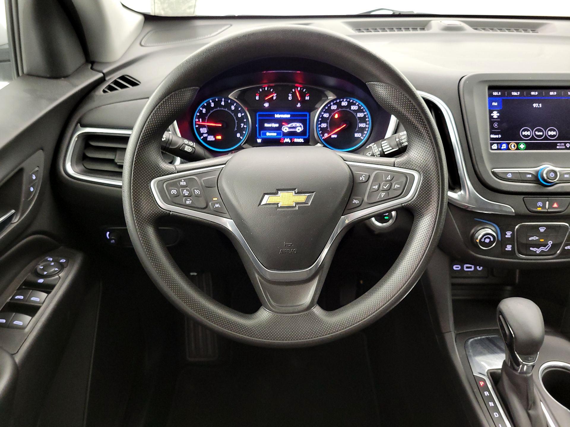 Thumbnail: 2022 Chevrolet Equinox - 10
