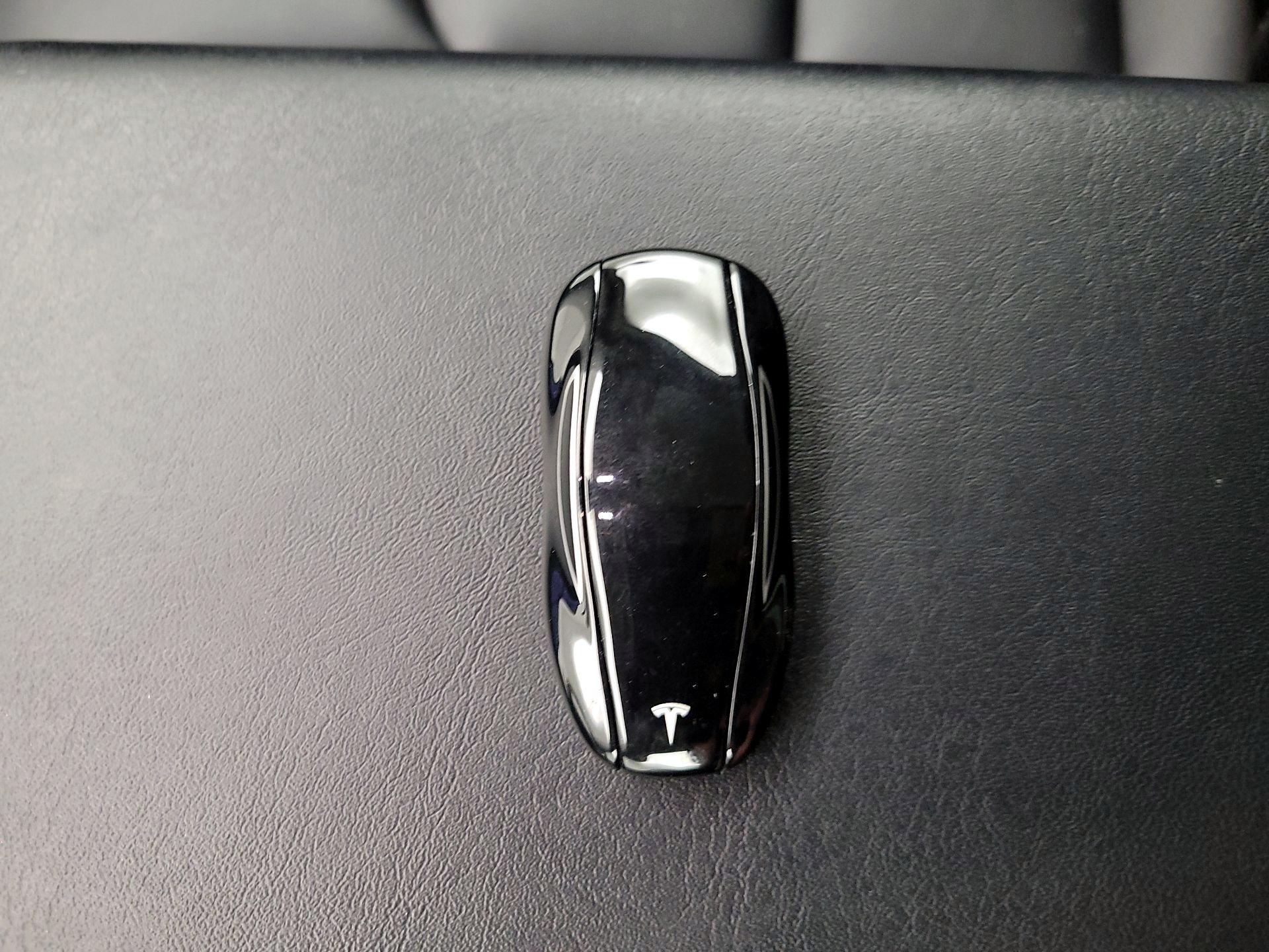 Thumbnail: 2022 Tesla Model Y - 20