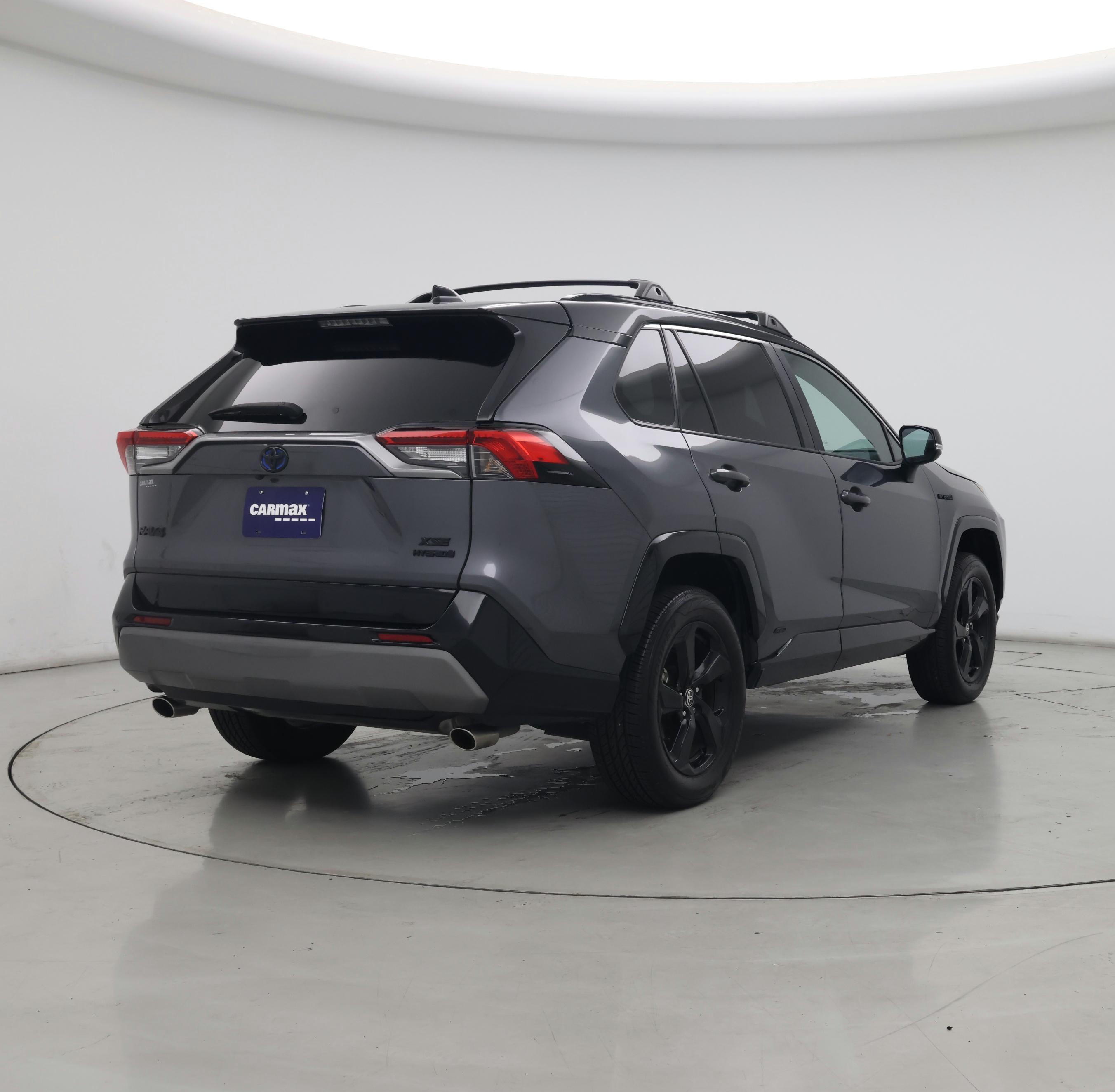 Thumbnail: 2021 Toyota RAV4 - 8