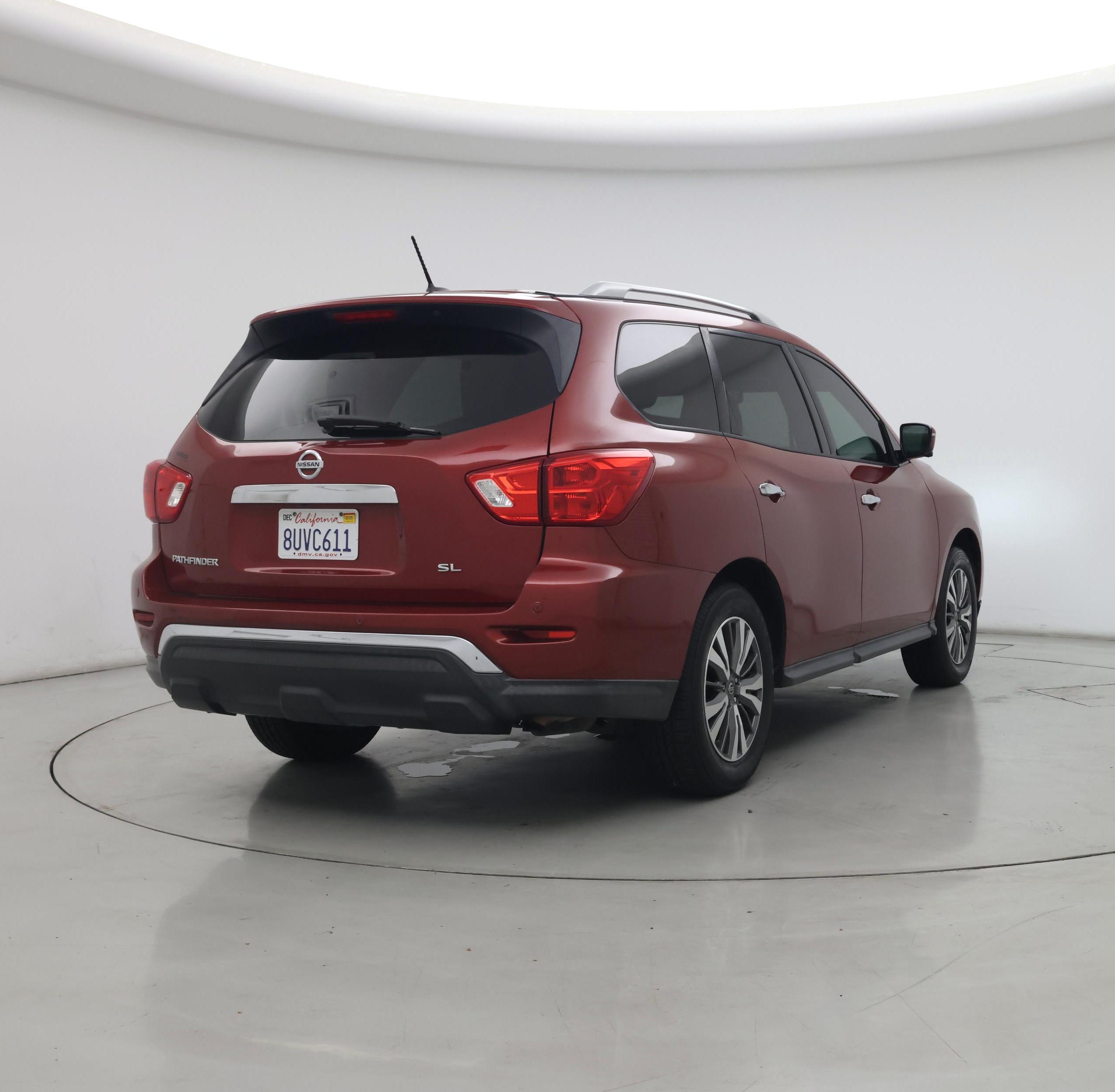 Thumbnail: 2017 Nissan Pathfinder - 8