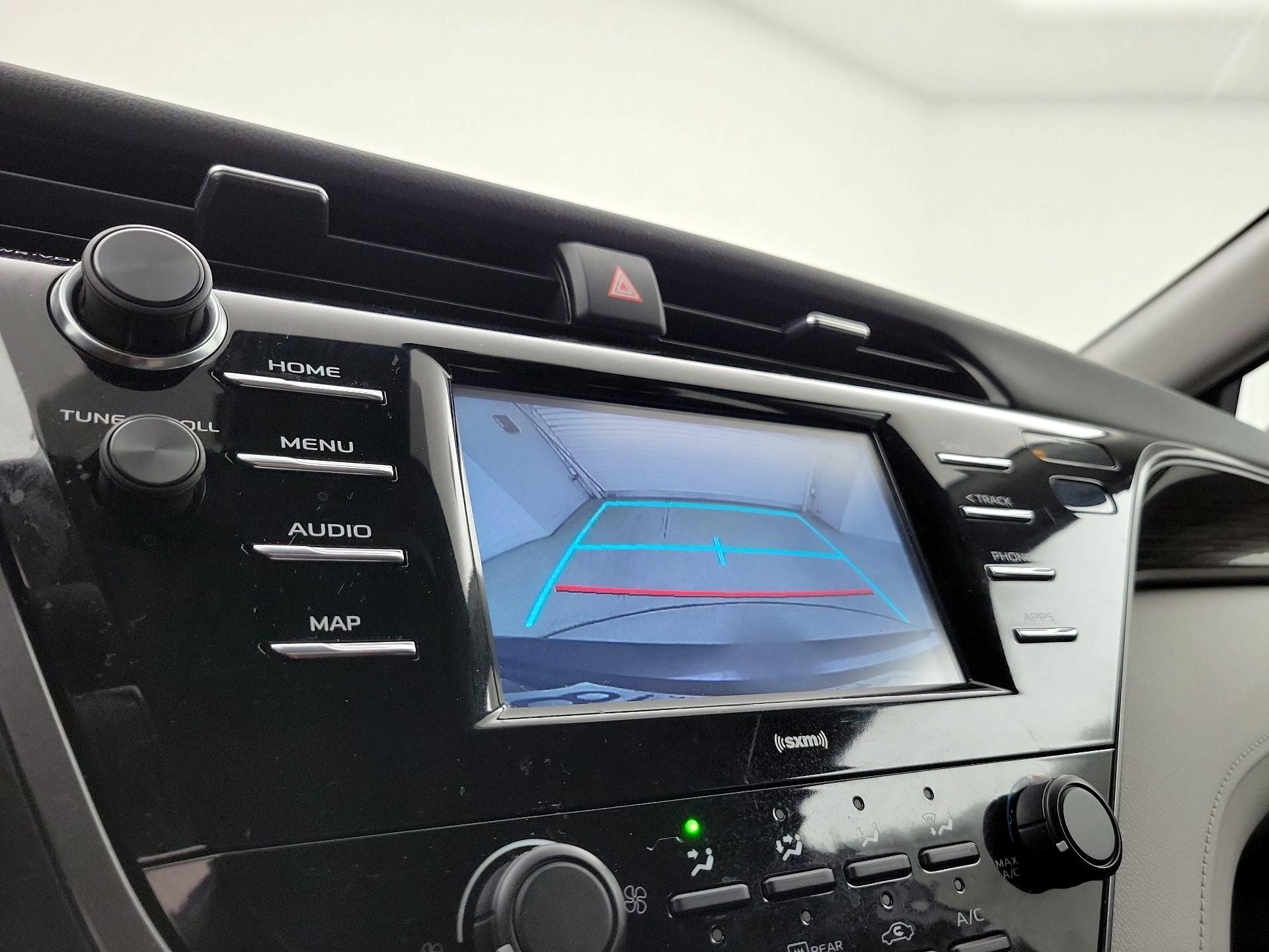Thumbnail: 2020 Toyota Camry - 14