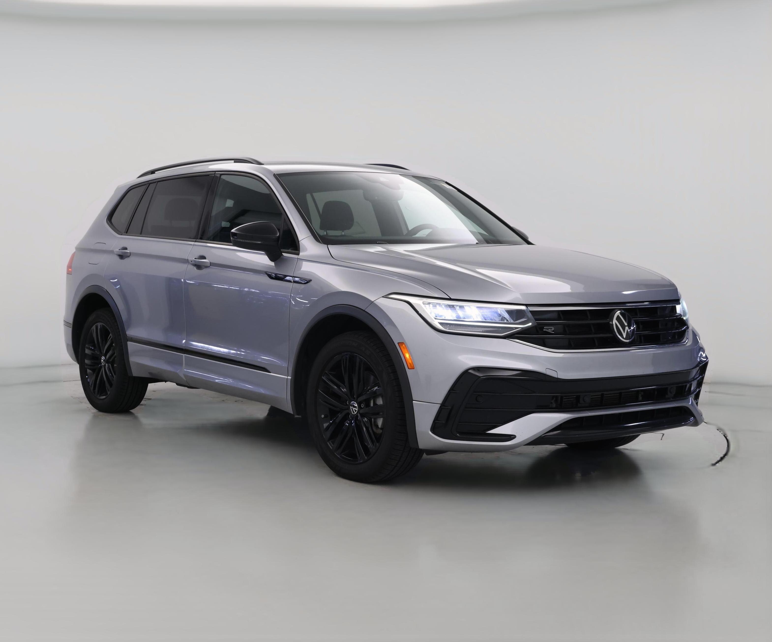 Thumbnail: 2022 Volkswagen Tiguan - 1