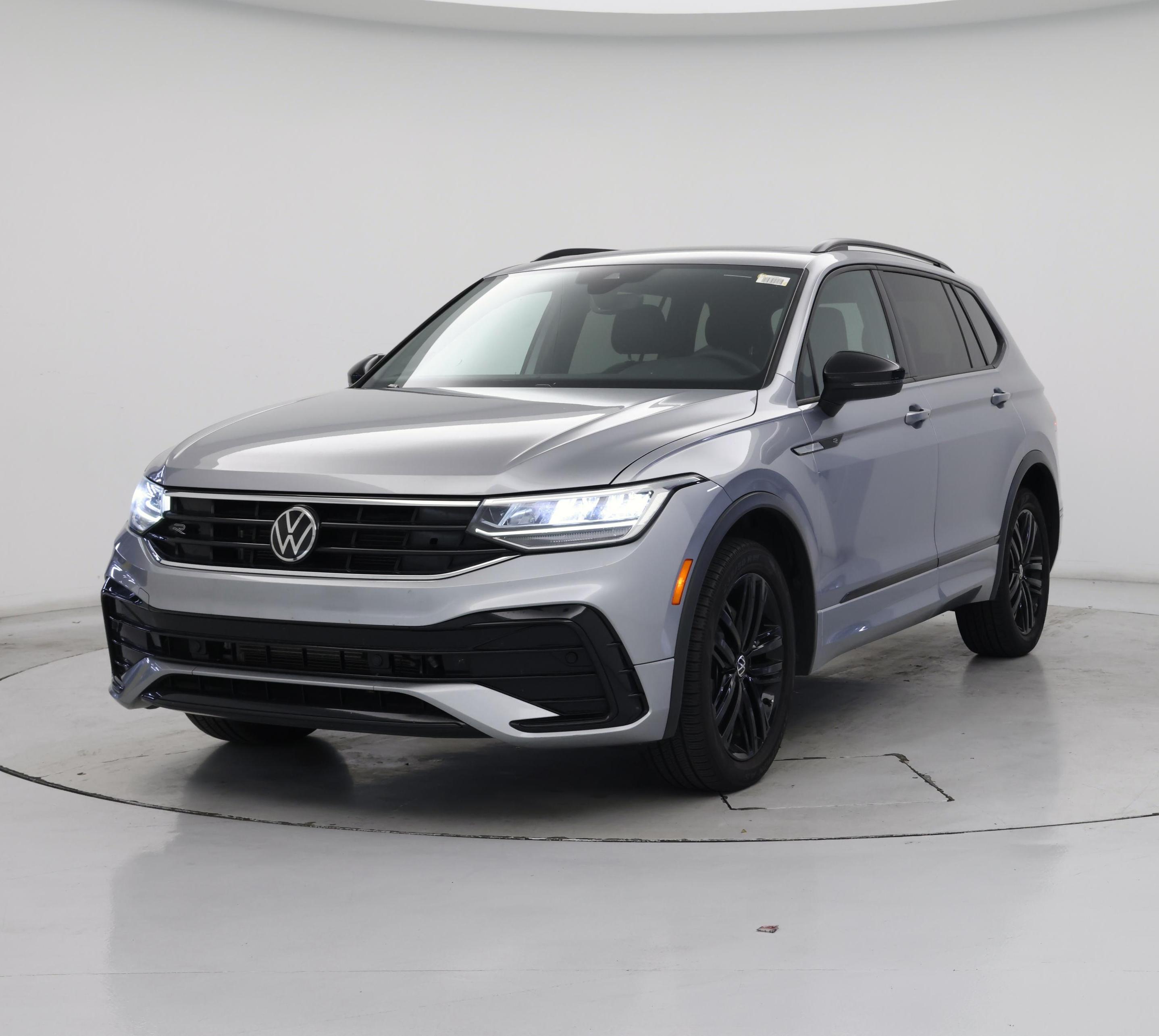 Thumbnail: 2022 Volkswagen Tiguan - 4