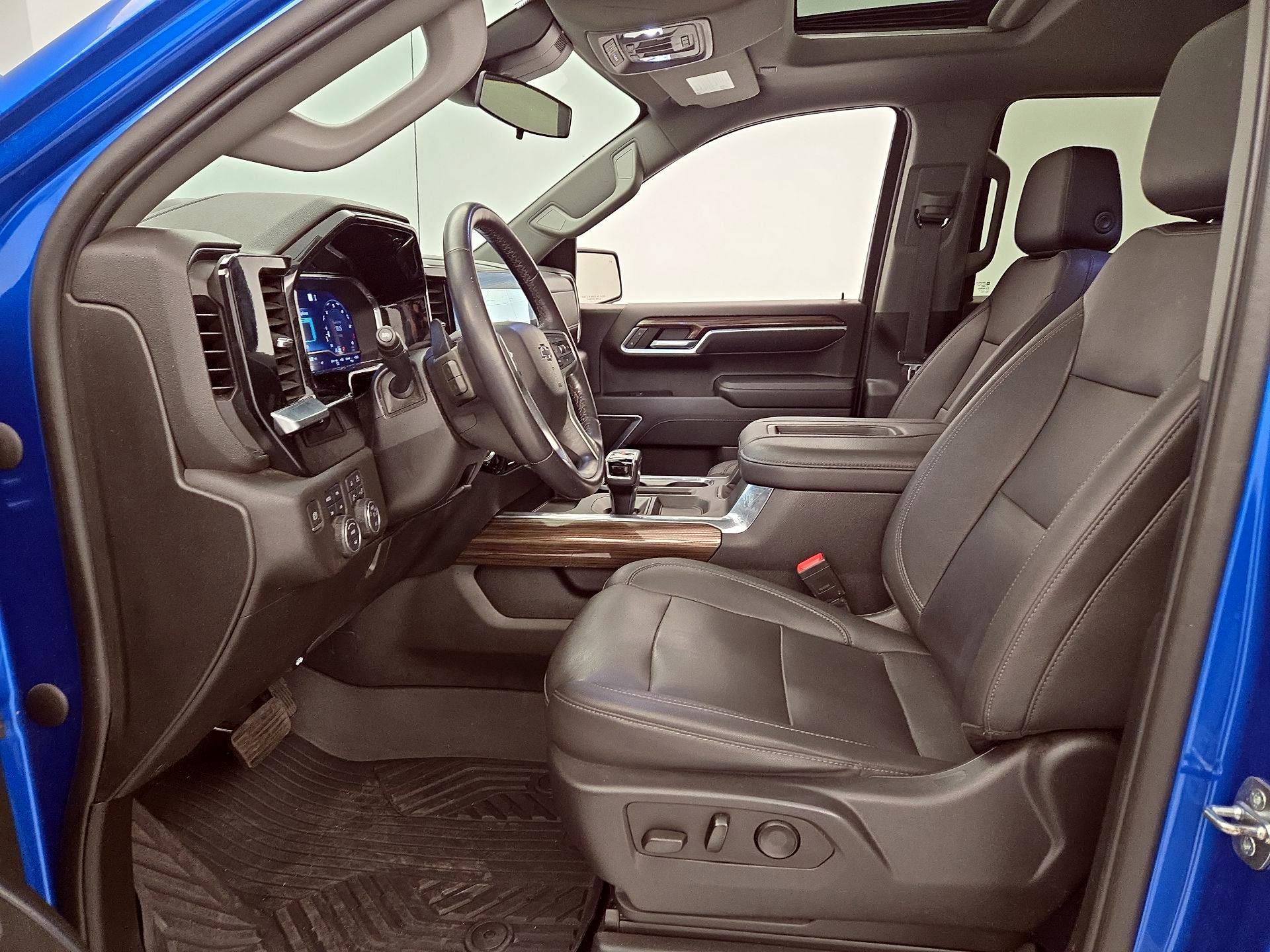 Thumbnail: 2022 Chevrolet Silverado 1500 - 11
