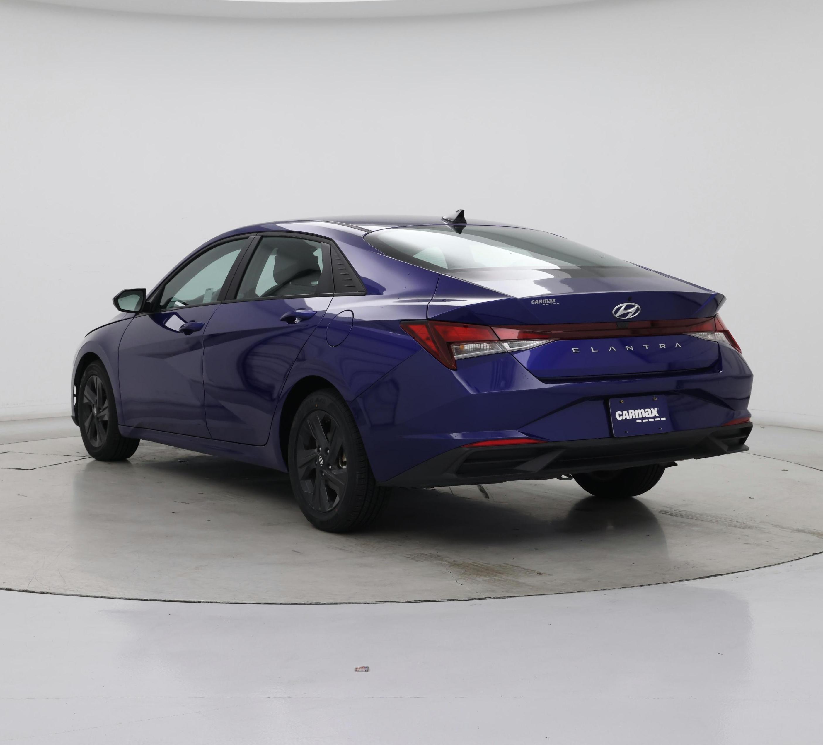 Thumbnail: 2022 Hyundai Elantra - 2