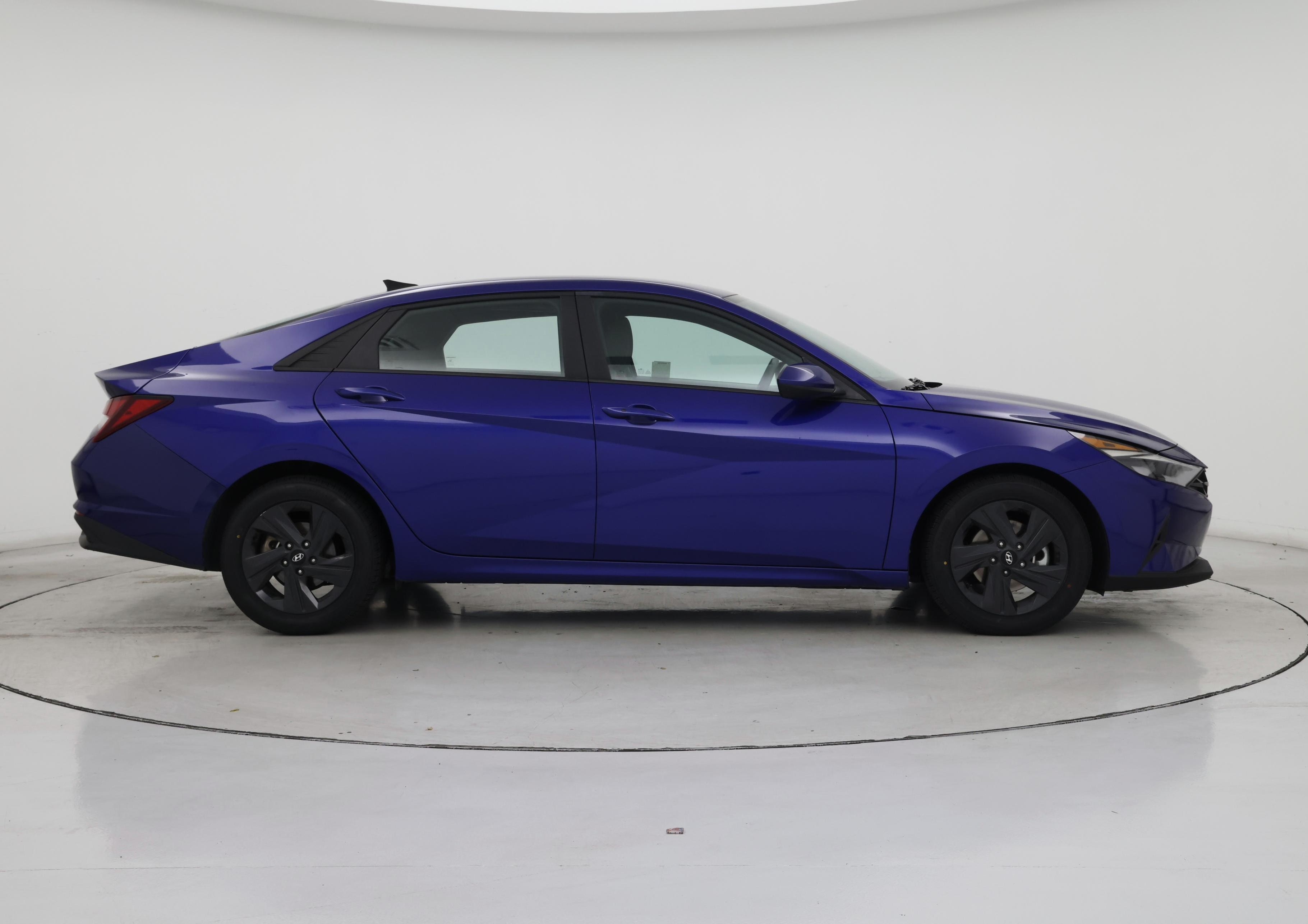 Thumbnail: 2022 Hyundai Elantra - 7
