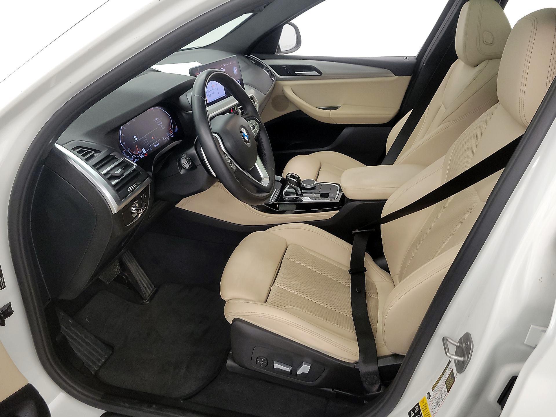 Thumbnail: 2023 BMW X4 - 11
