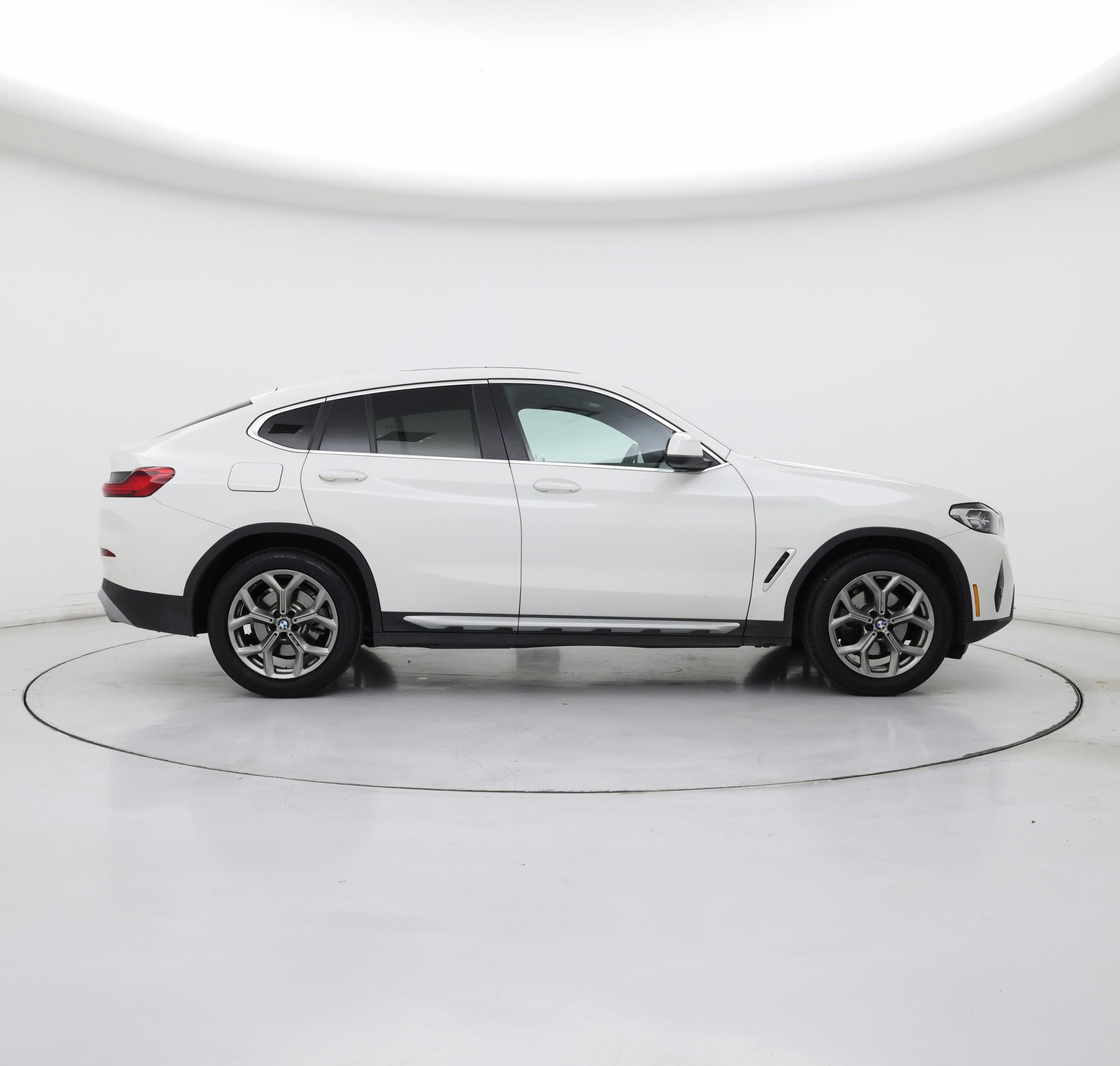 Thumbnail: 2023 BMW X4 - 7