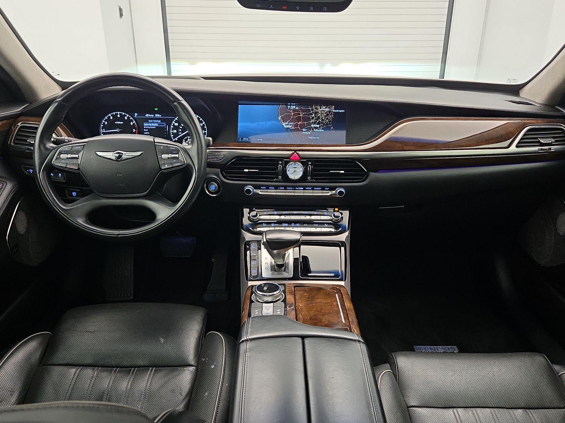 Thumbnail: 2019 Genesis G90 - 9