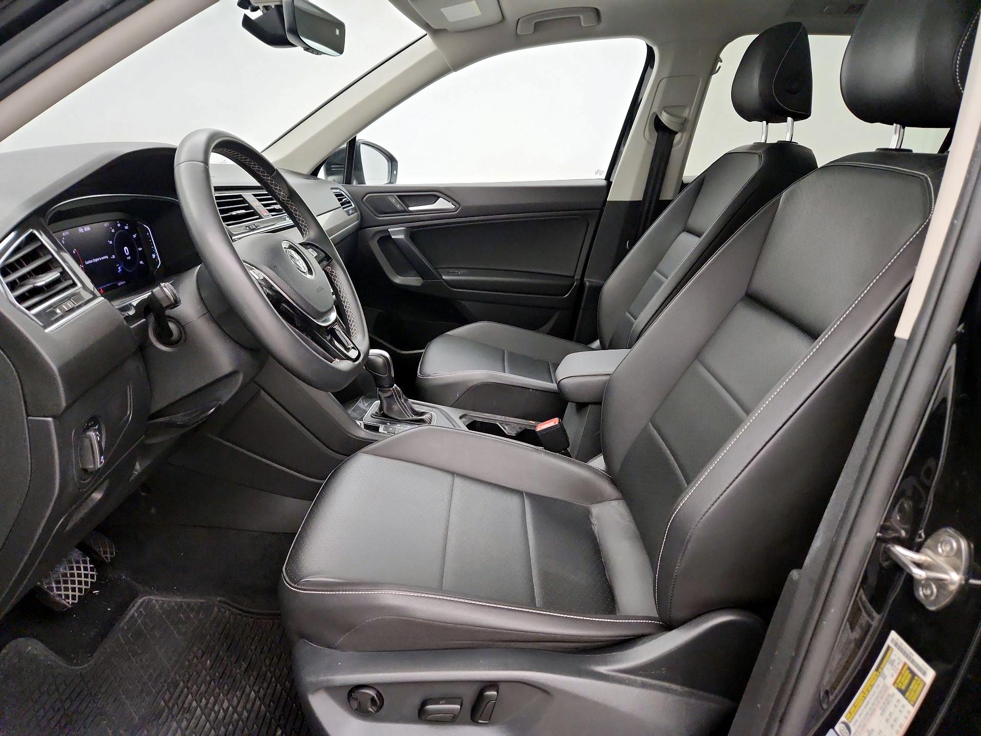 Thumbnail: 2021 Volkswagen Tiguan - 11