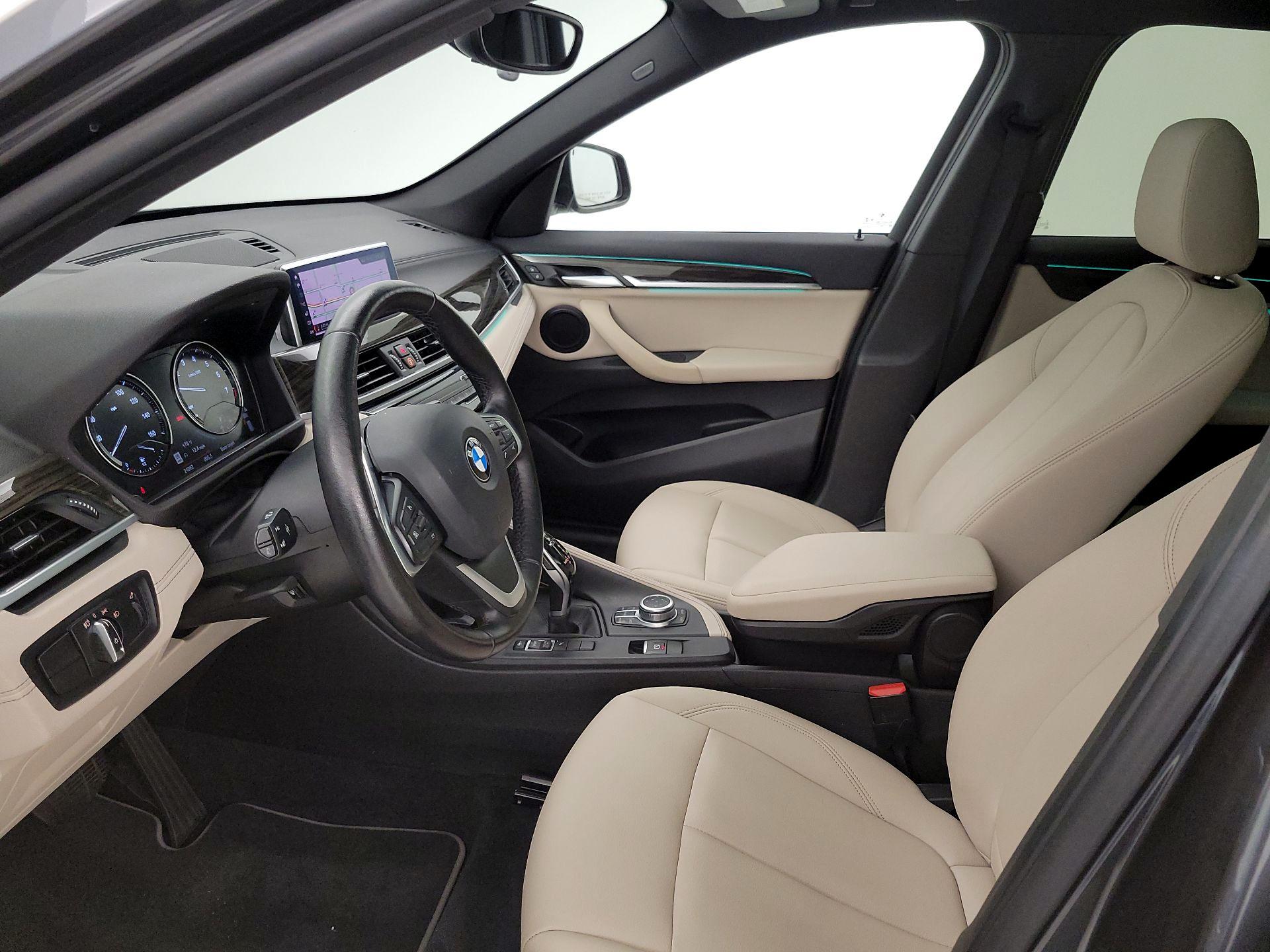 Thumbnail: 2022 BMW X1 - 11