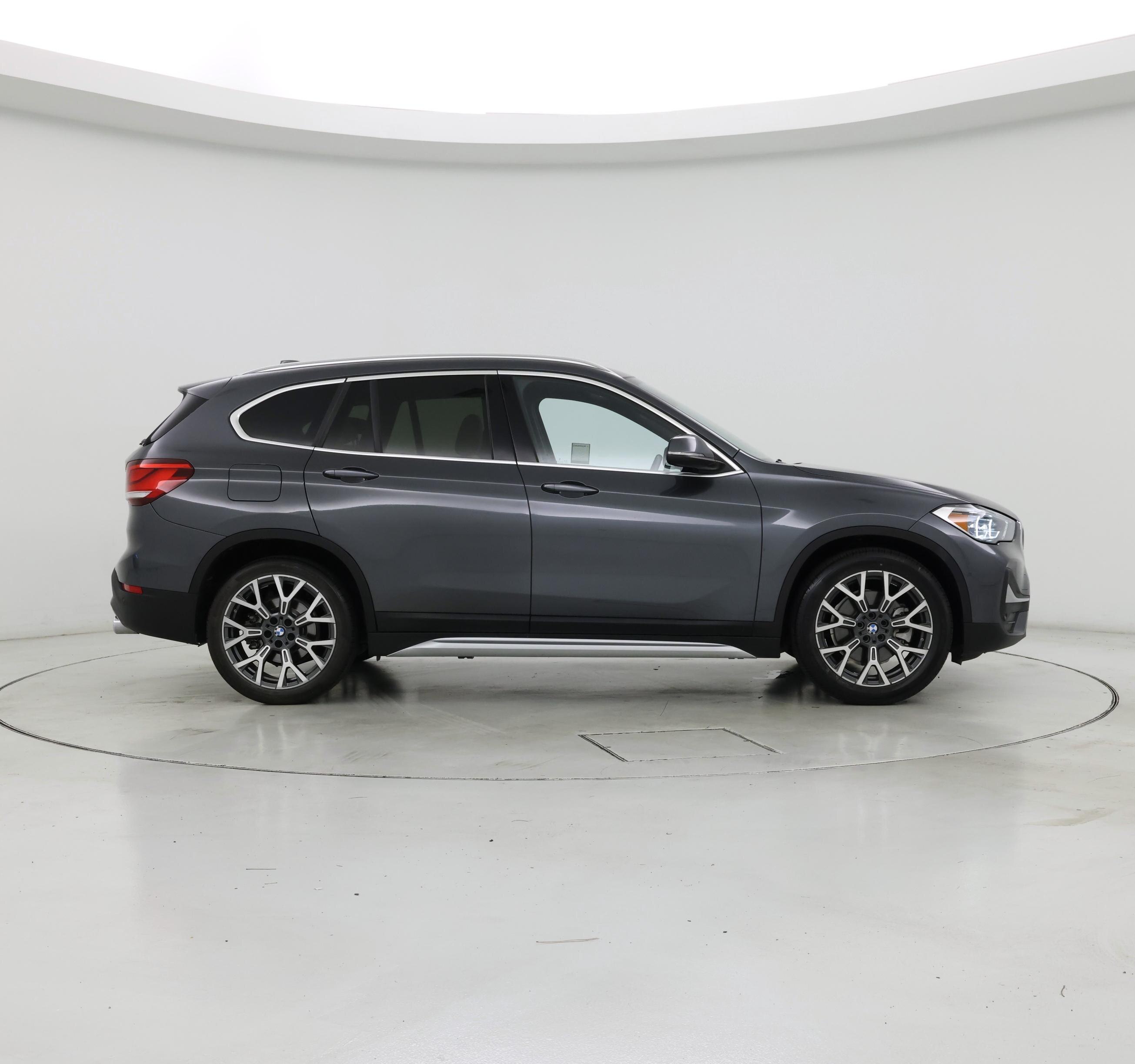 Thumbnail: 2022 BMW X1 - 7