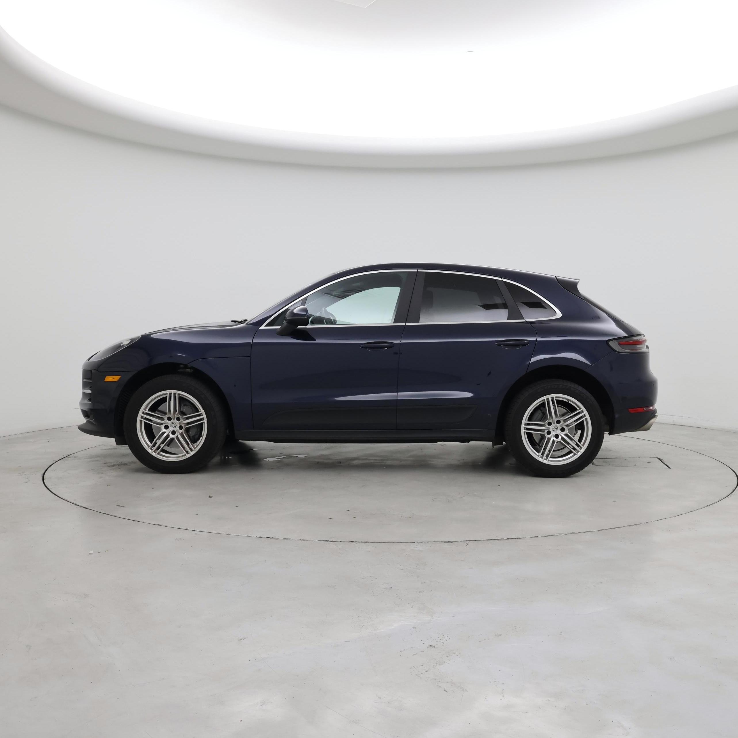Thumbnail: 2019 Porsche Macan - 3