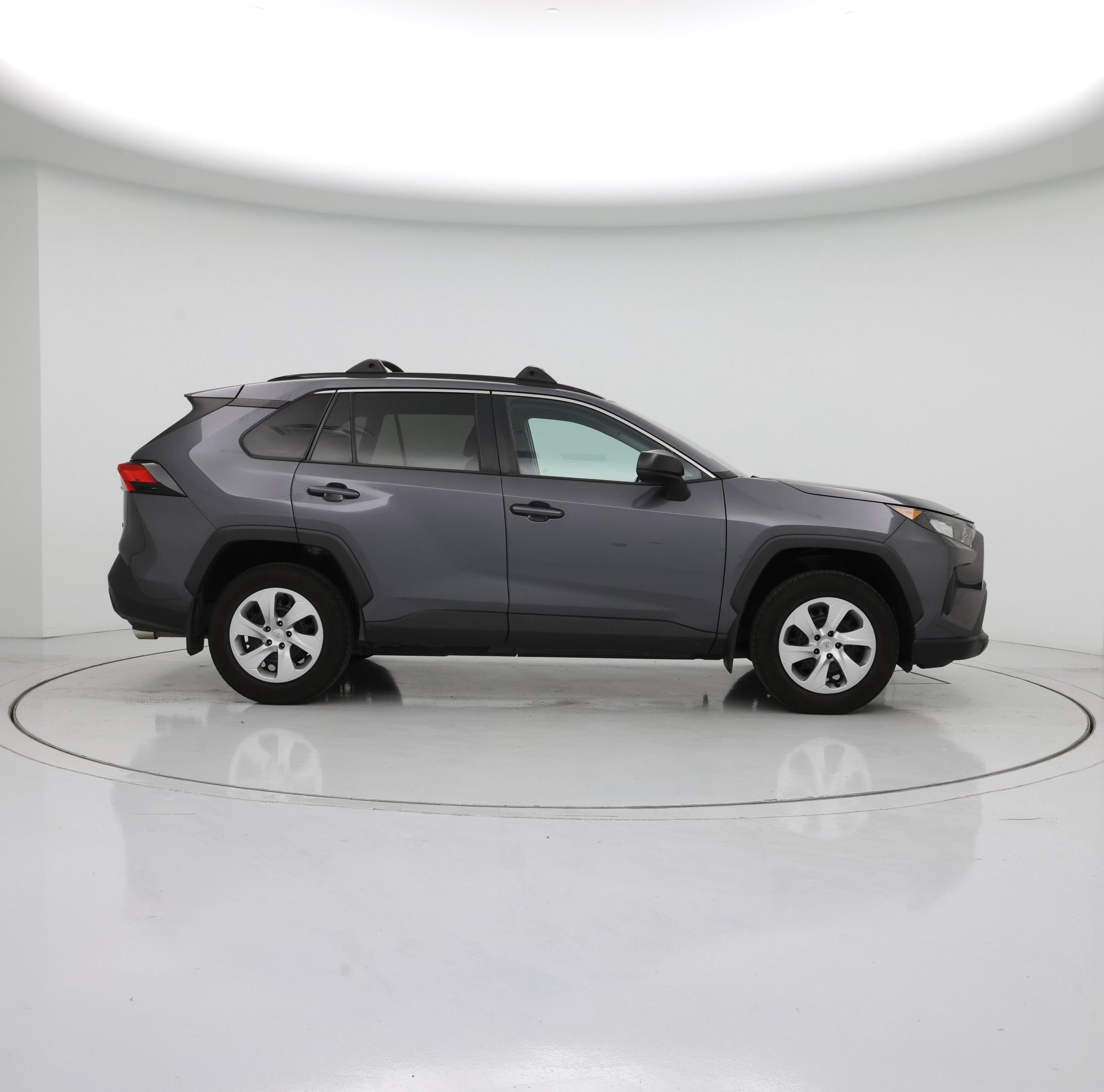 Thumbnail: 2021 Toyota RAV4 - 7