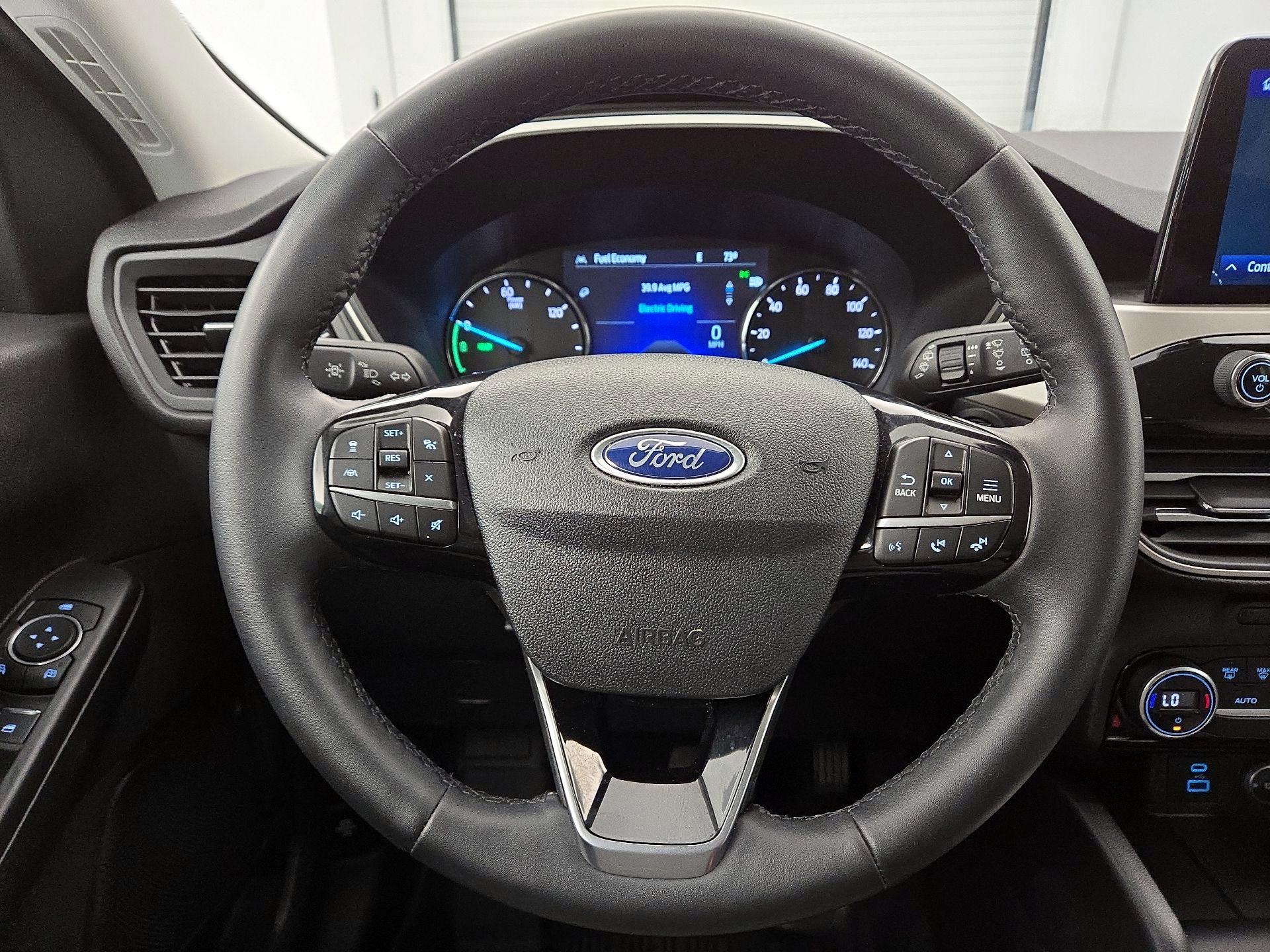 Thumbnail: 2021 Ford Escape - 10