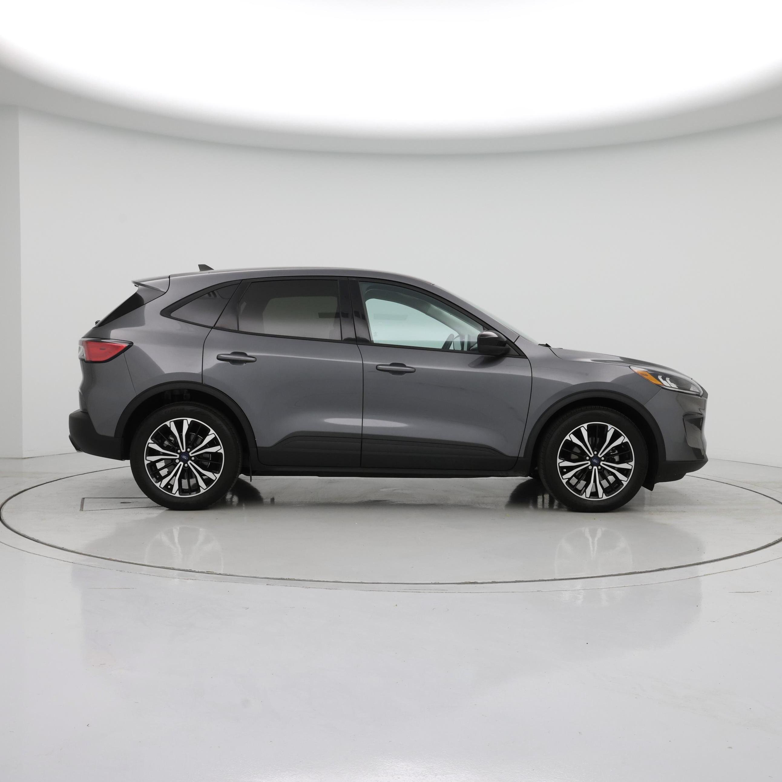 Thumbnail: 2021 Ford Escape - 7