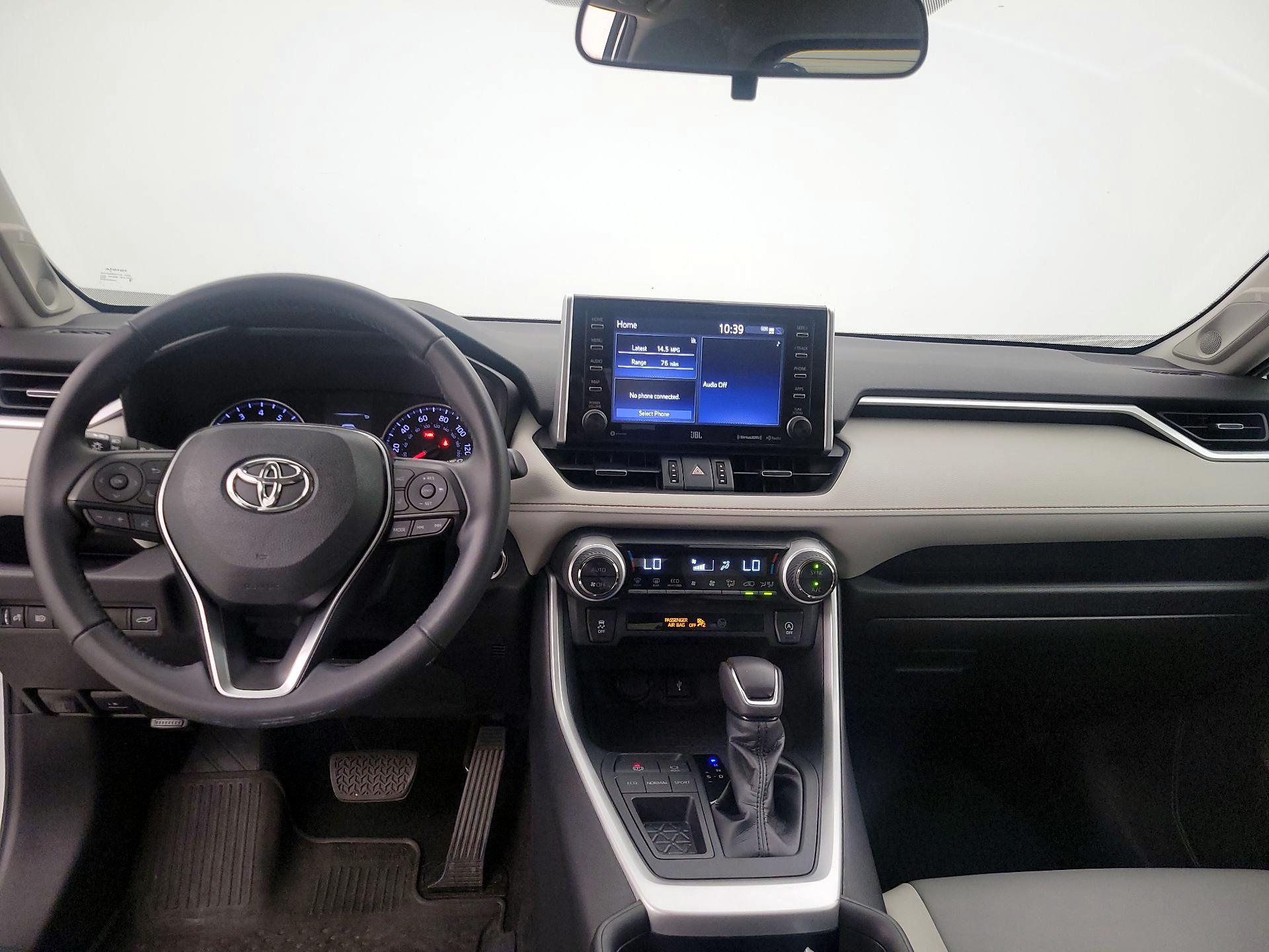 Thumbnail: 2020 Toyota RAV4 - 9
