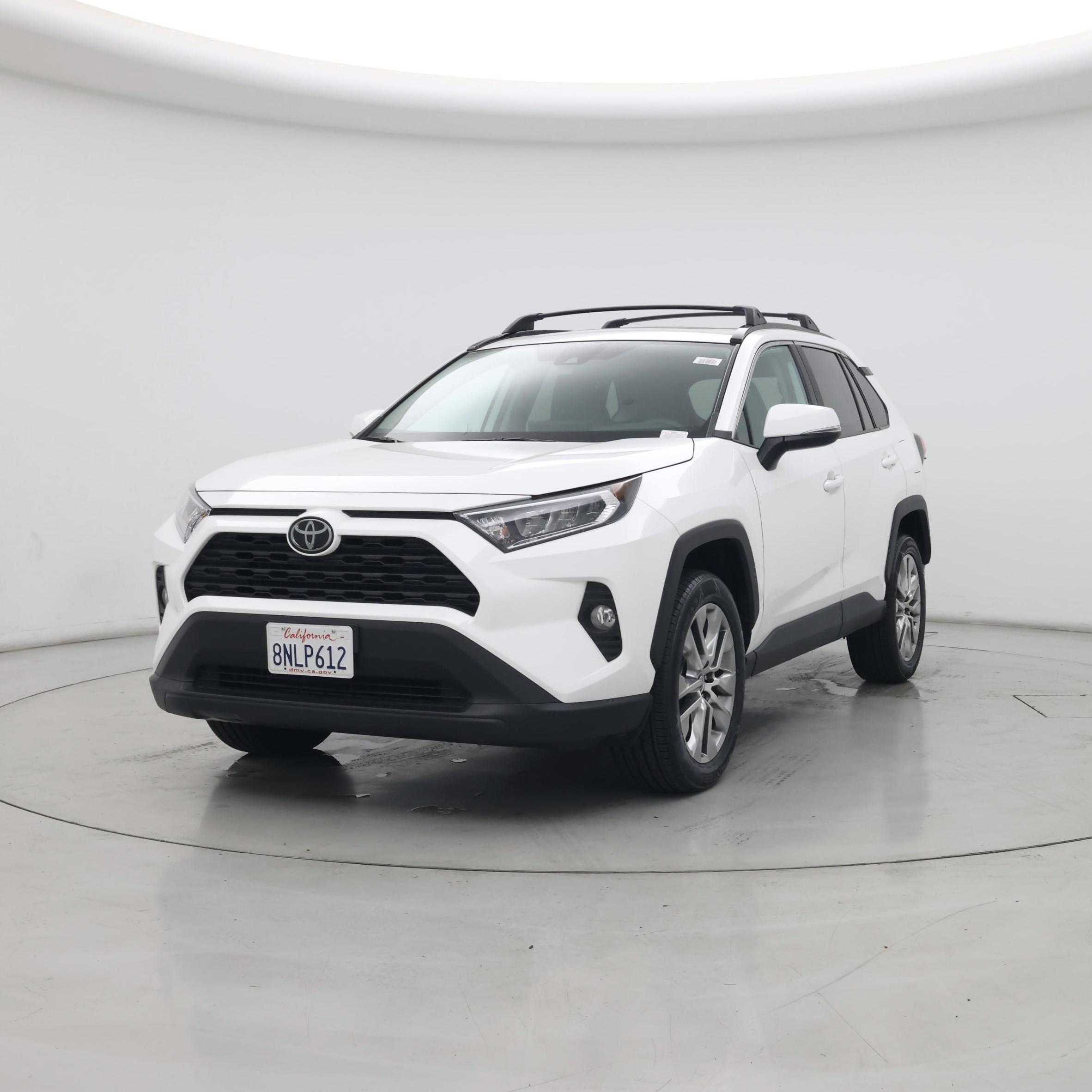 Thumbnail: 2020 Toyota RAV4 - 4