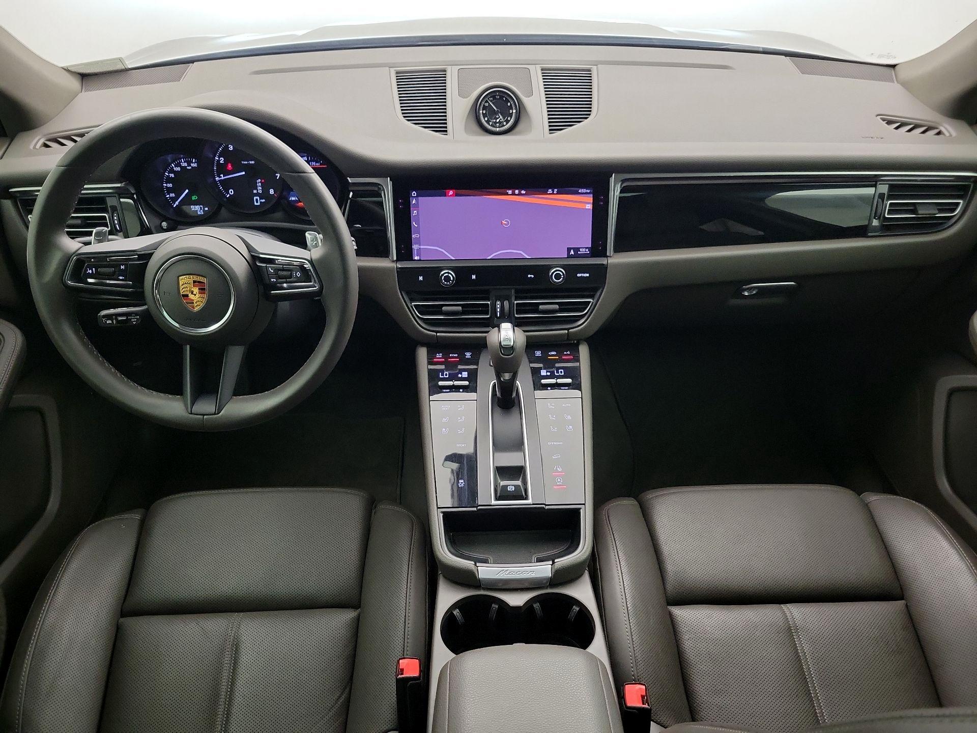 Thumbnail: 2023 Porsche Macan - 9