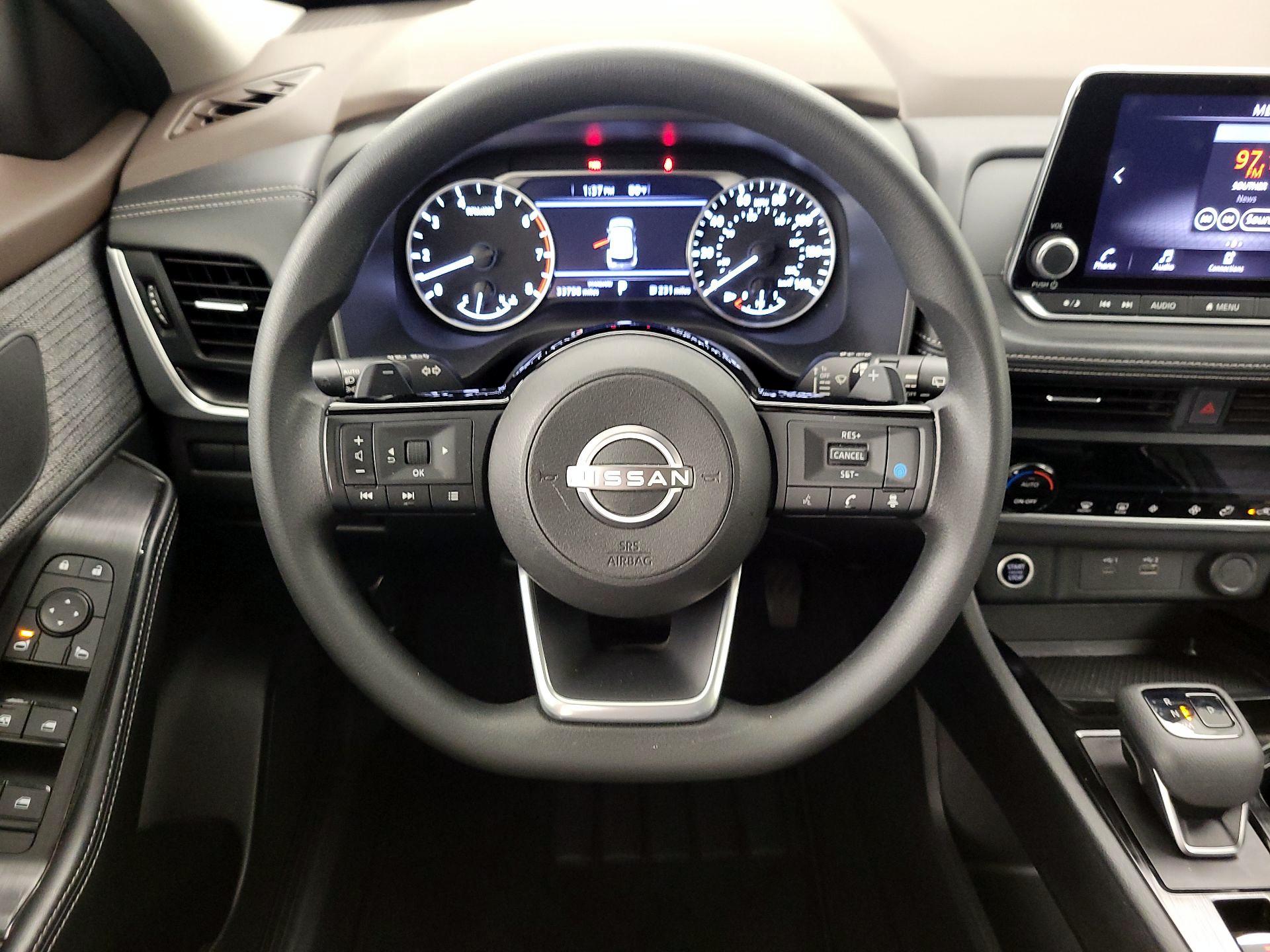 Thumbnail: 2023 Nissan Rogue - 10