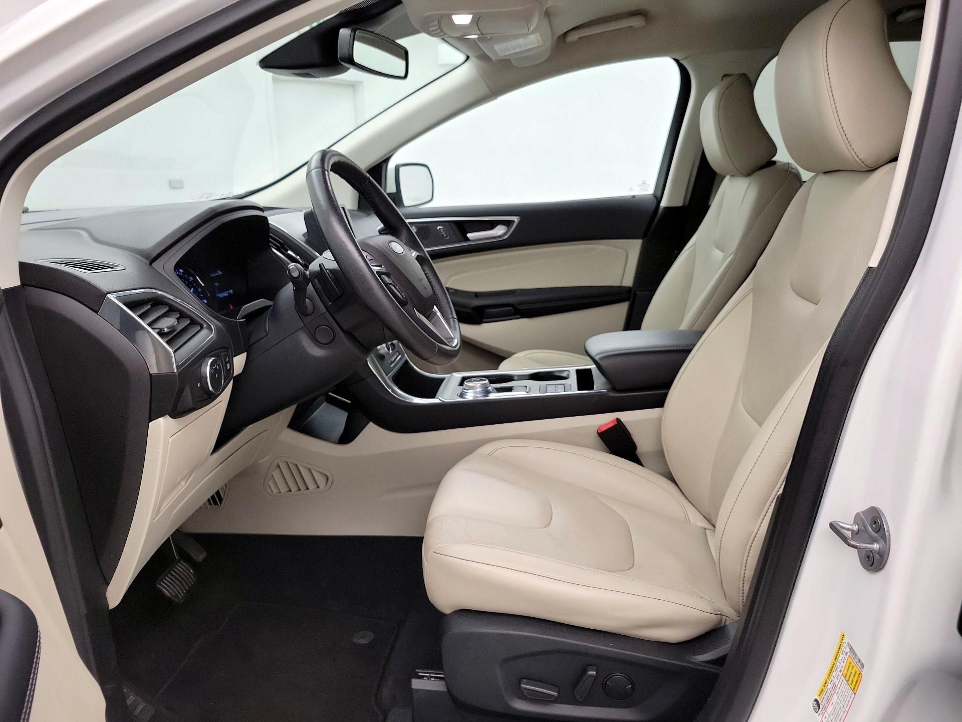 Thumbnail: 2022 Ford Edge - 11