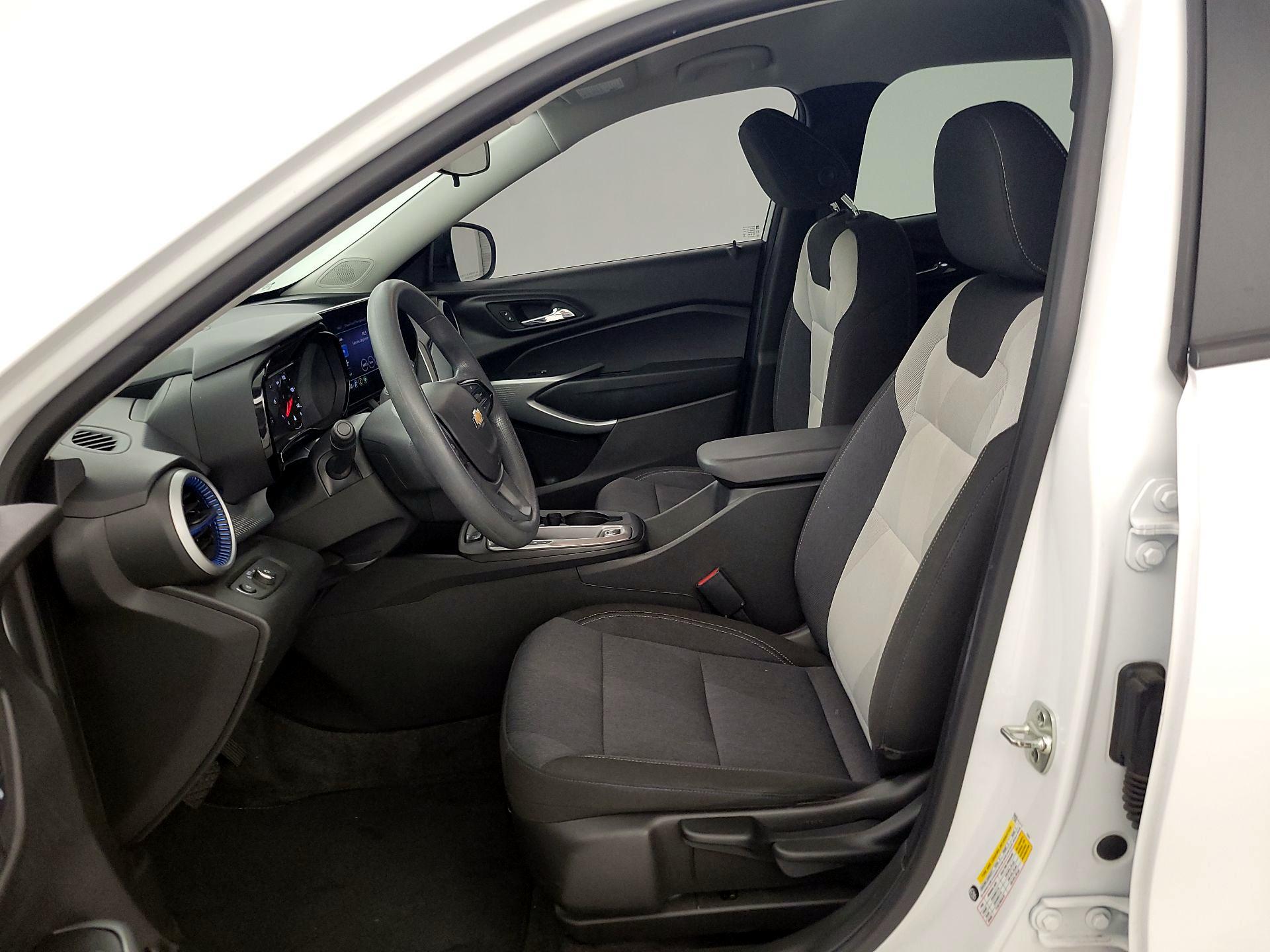 Thumbnail: 2024 Chevrolet Trax - 11