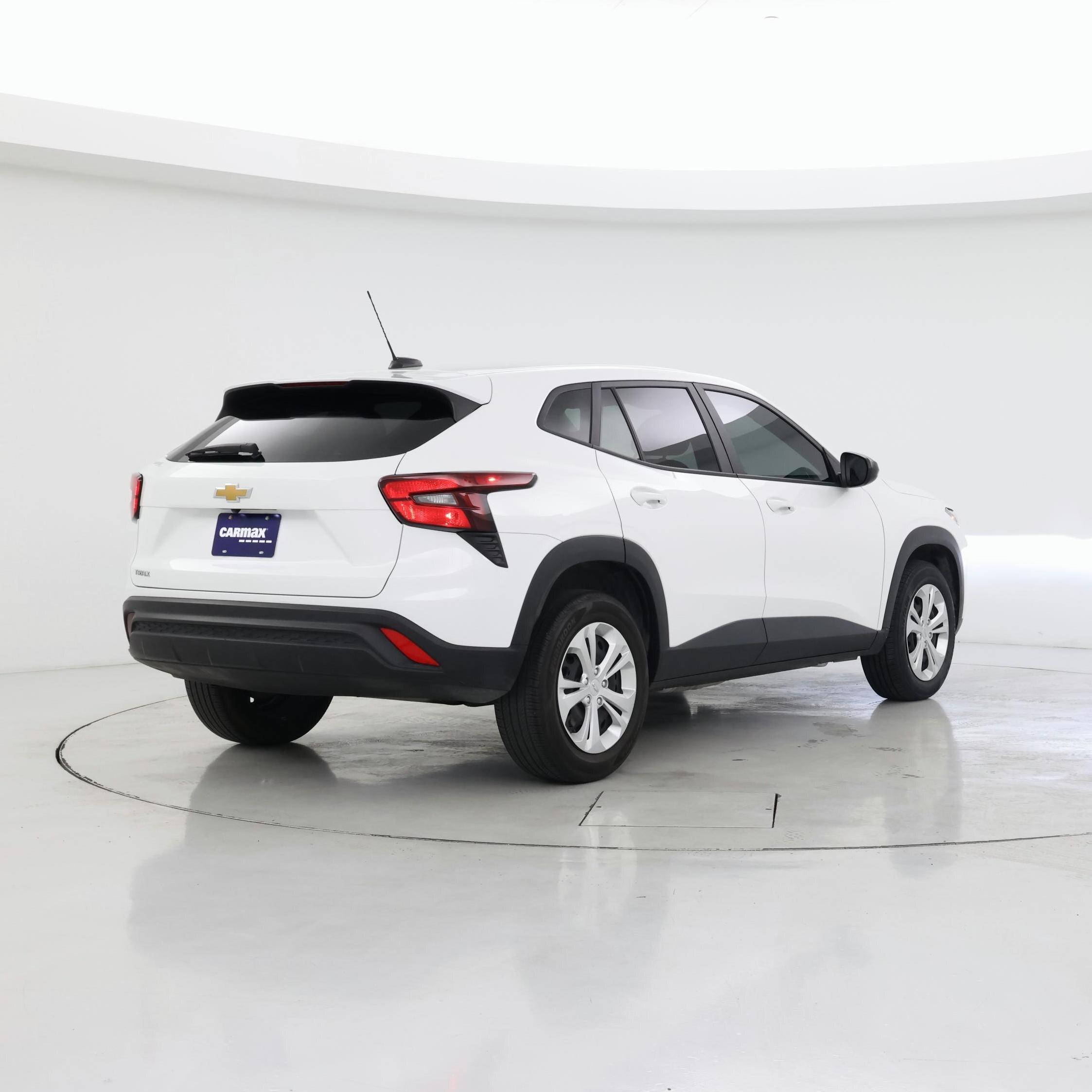 Thumbnail: 2024 Chevrolet Trax - 8