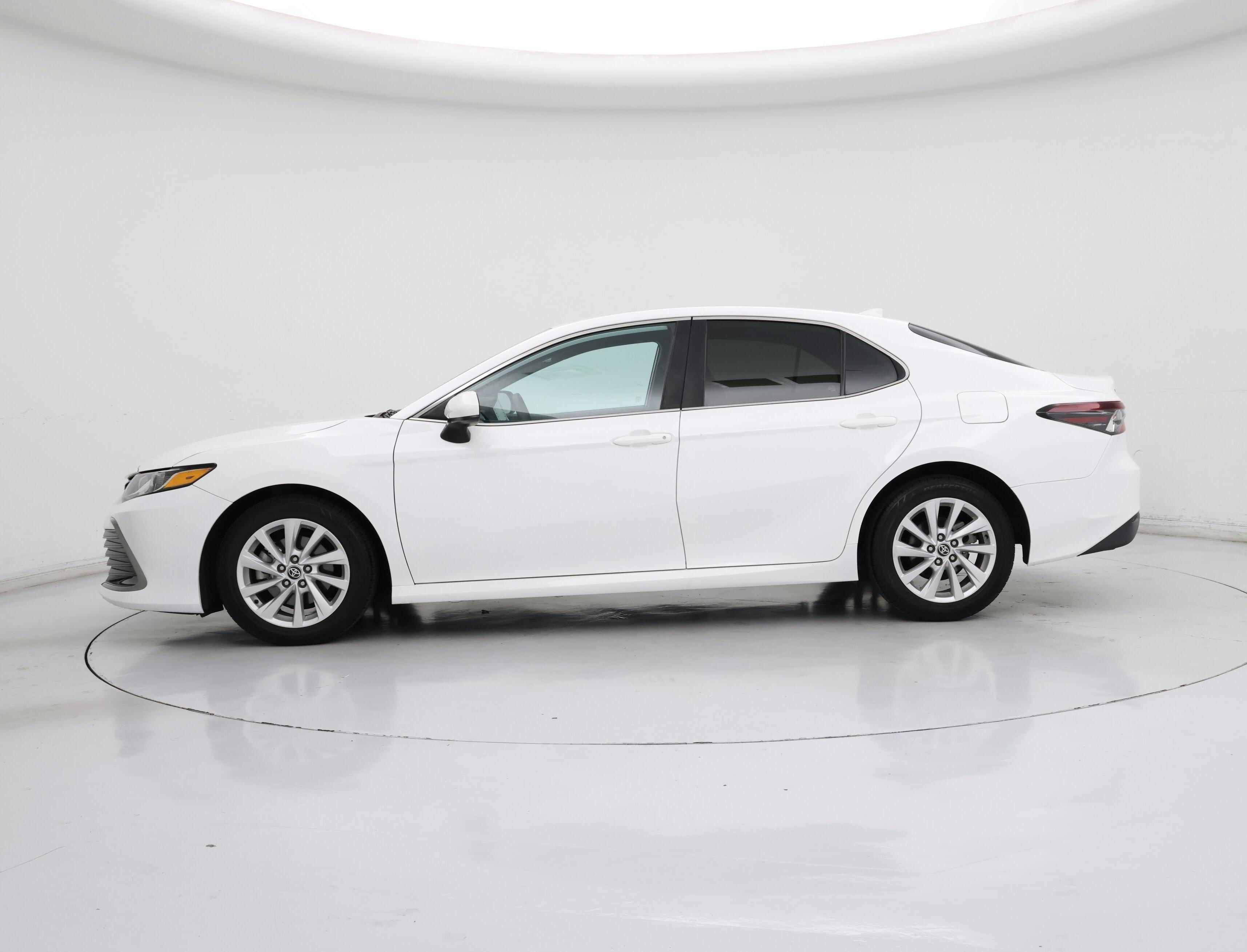 Thumbnail: 2022 Toyota Camry - 3