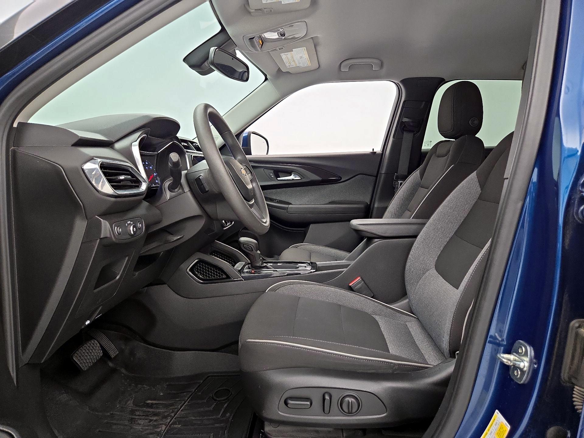 Thumbnail: 2021 Chevrolet TrailBlazer - 11
