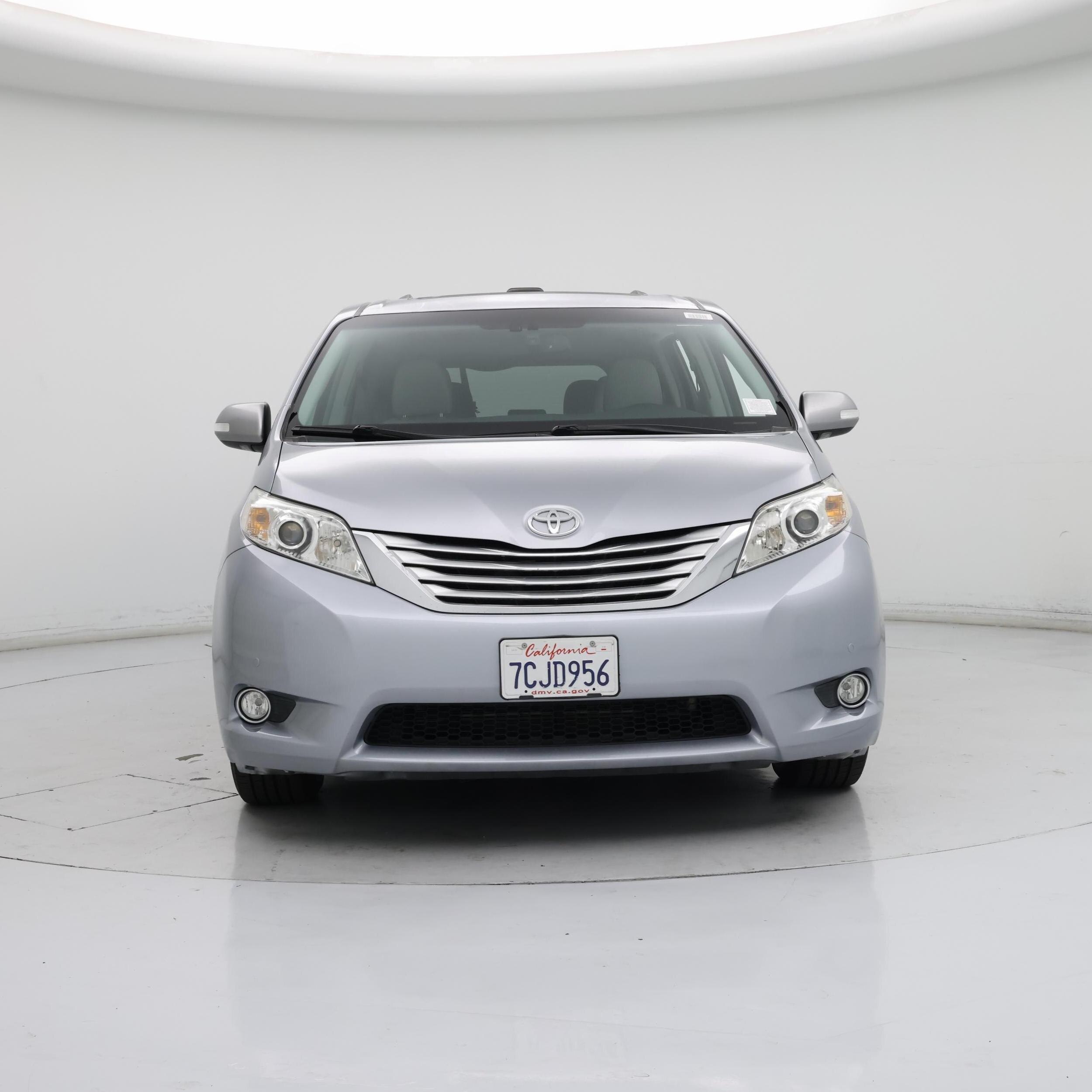 Thumbnail: 2013 Toyota Sienna - 5