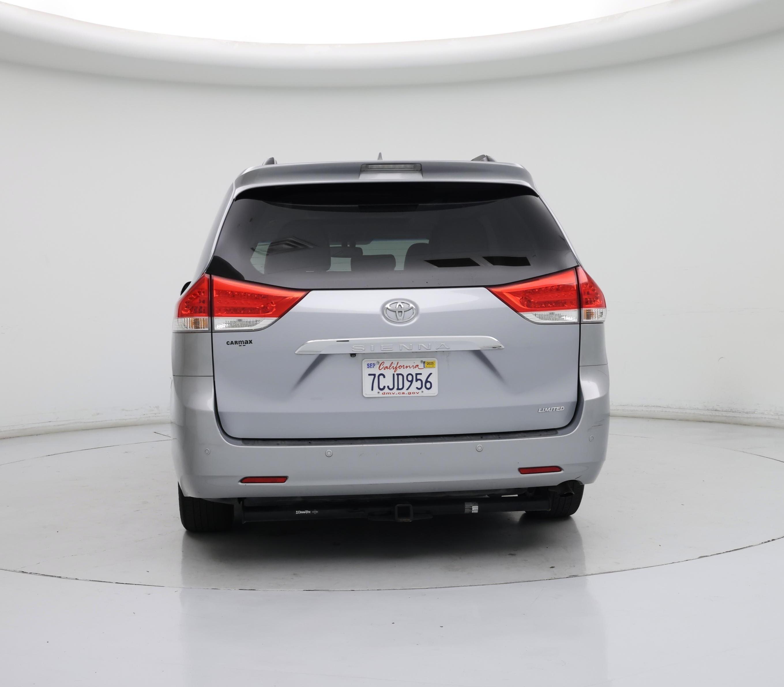 Thumbnail: 2013 Toyota Sienna - 6