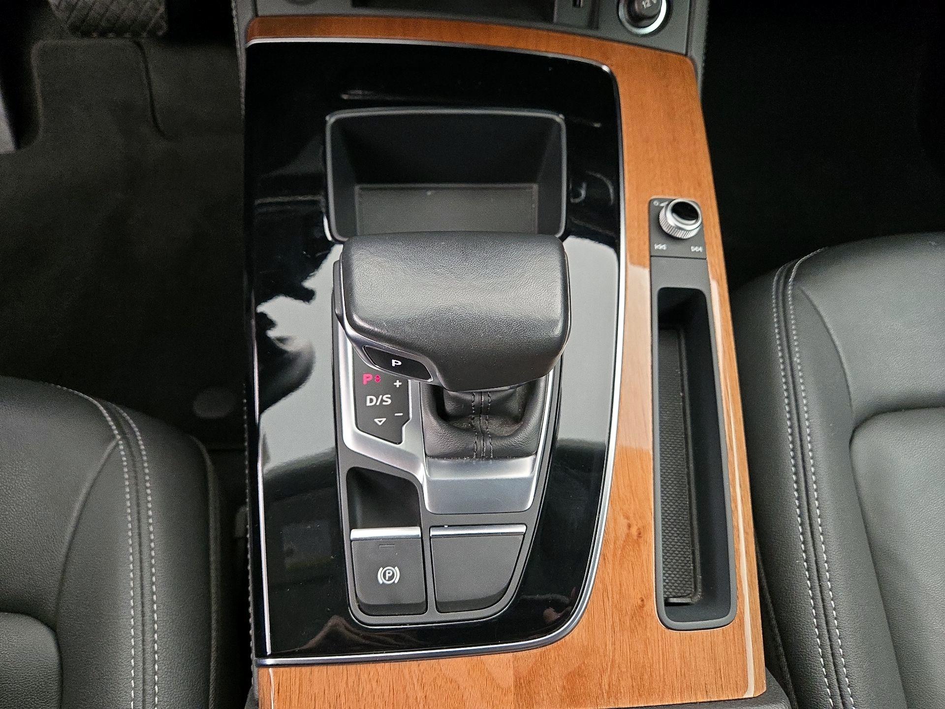 Thumbnail: 2021 Audi Q5 - 17