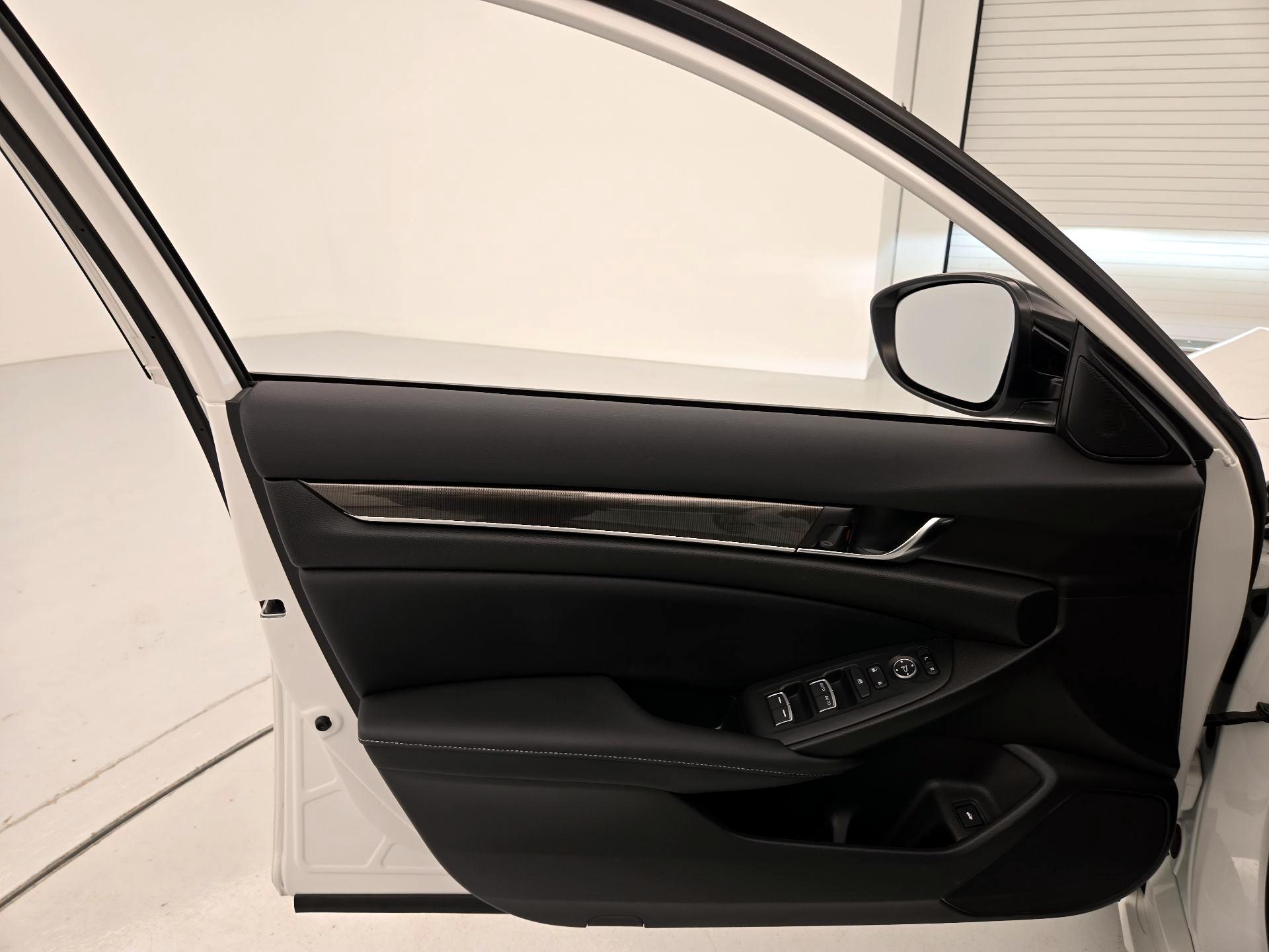 Thumbnail: 2022 Honda Accord - 12
