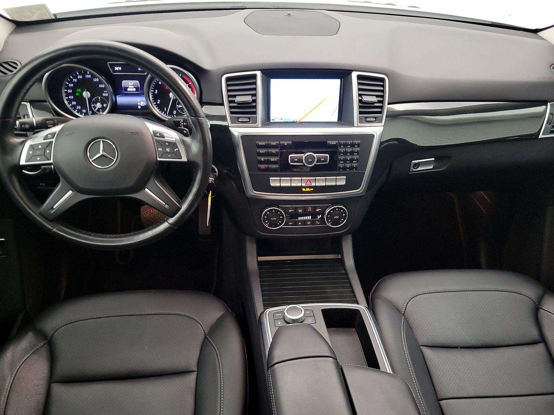 Thumbnail: 2015 Mercedes-Benz M-Class - 9